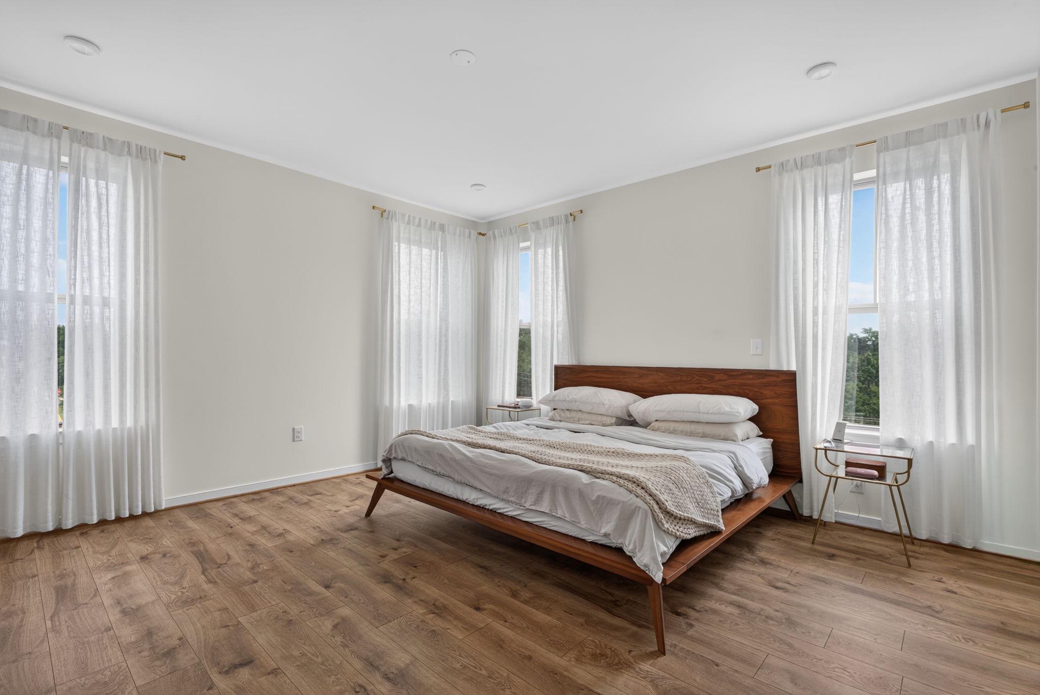  20980 Bluebird Square, Sterling, VA, 20165 - 物件實景