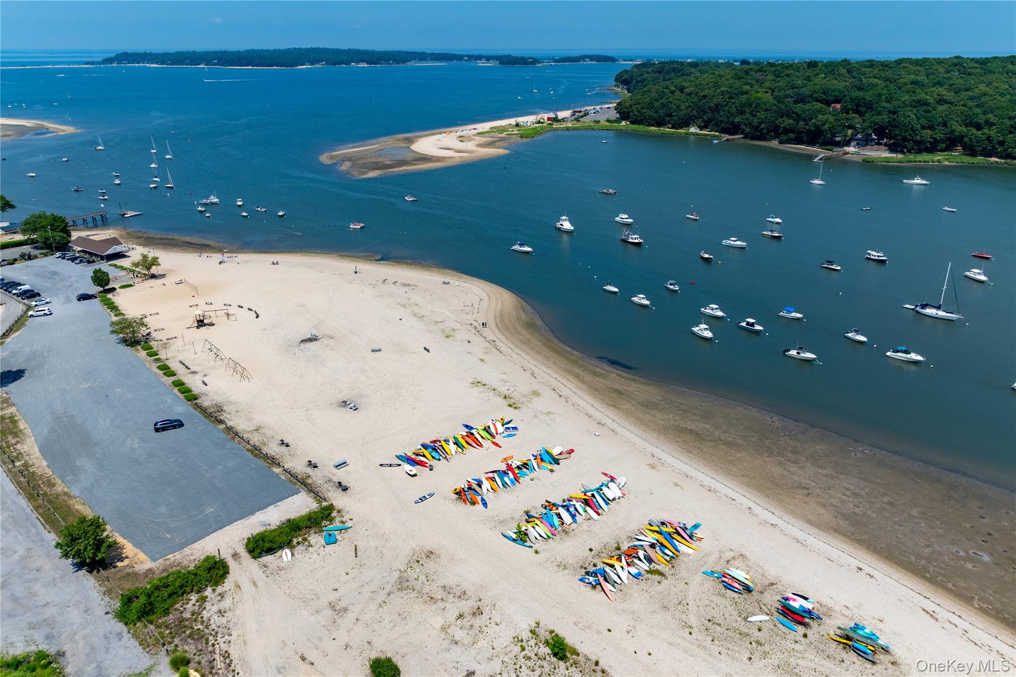  521 Adams Street, Centerport, NY, 11721 - 物件實景