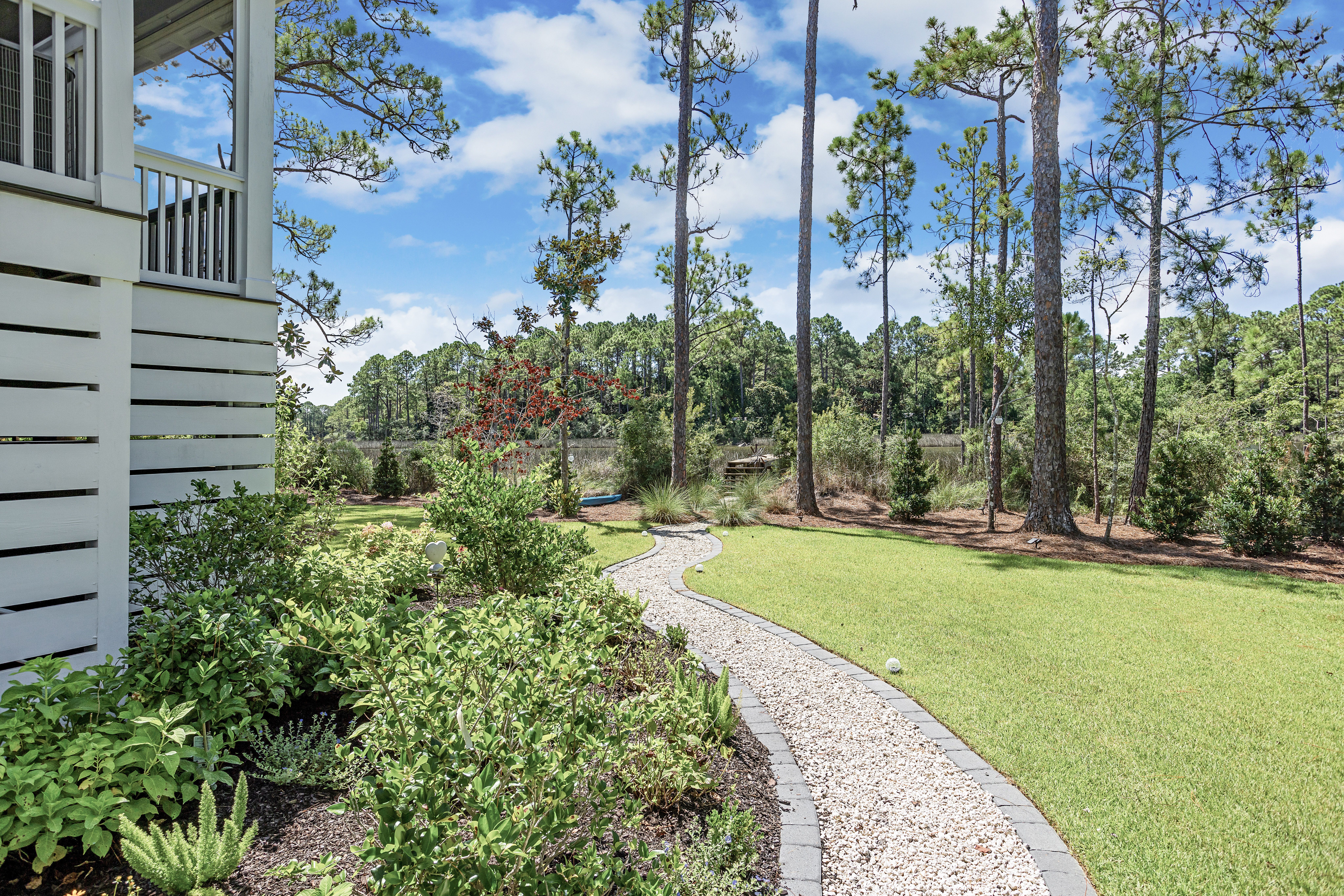  Enchanting Waterfront Home on Hogtown Bayou - 物件實景