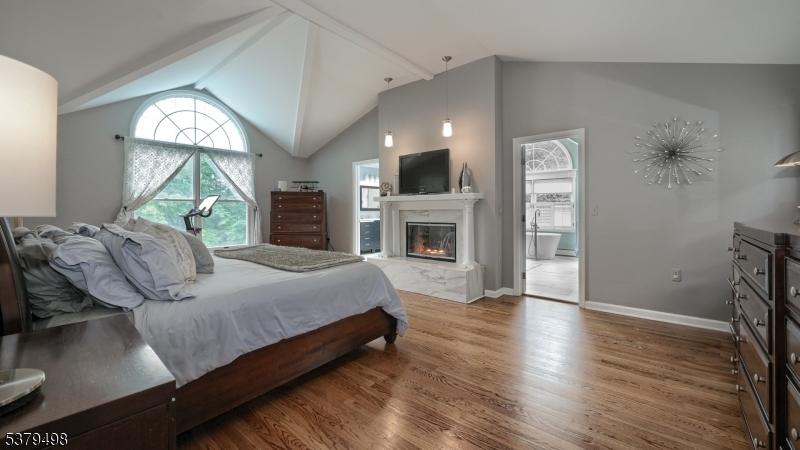 Kinnelon Boro, New Jersey, 07405, United States, 4 Bedrooms Bedrooms, ,5 BathroomsBathrooms,Residential,For Sale,1932382