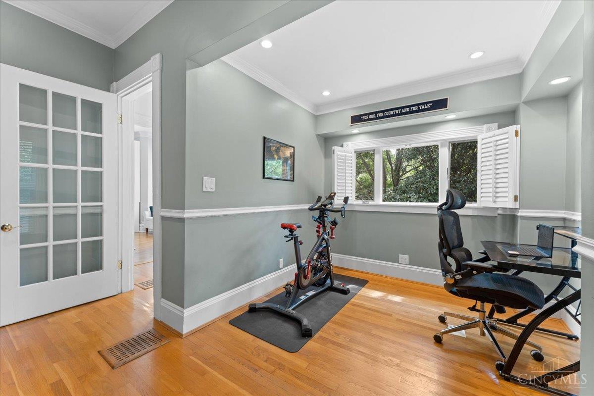 Cincinnati, Ohio, 45226, United States, 3 Bedrooms Bedrooms, ,2 BathroomsBathrooms,Residential,For Sale,1911951