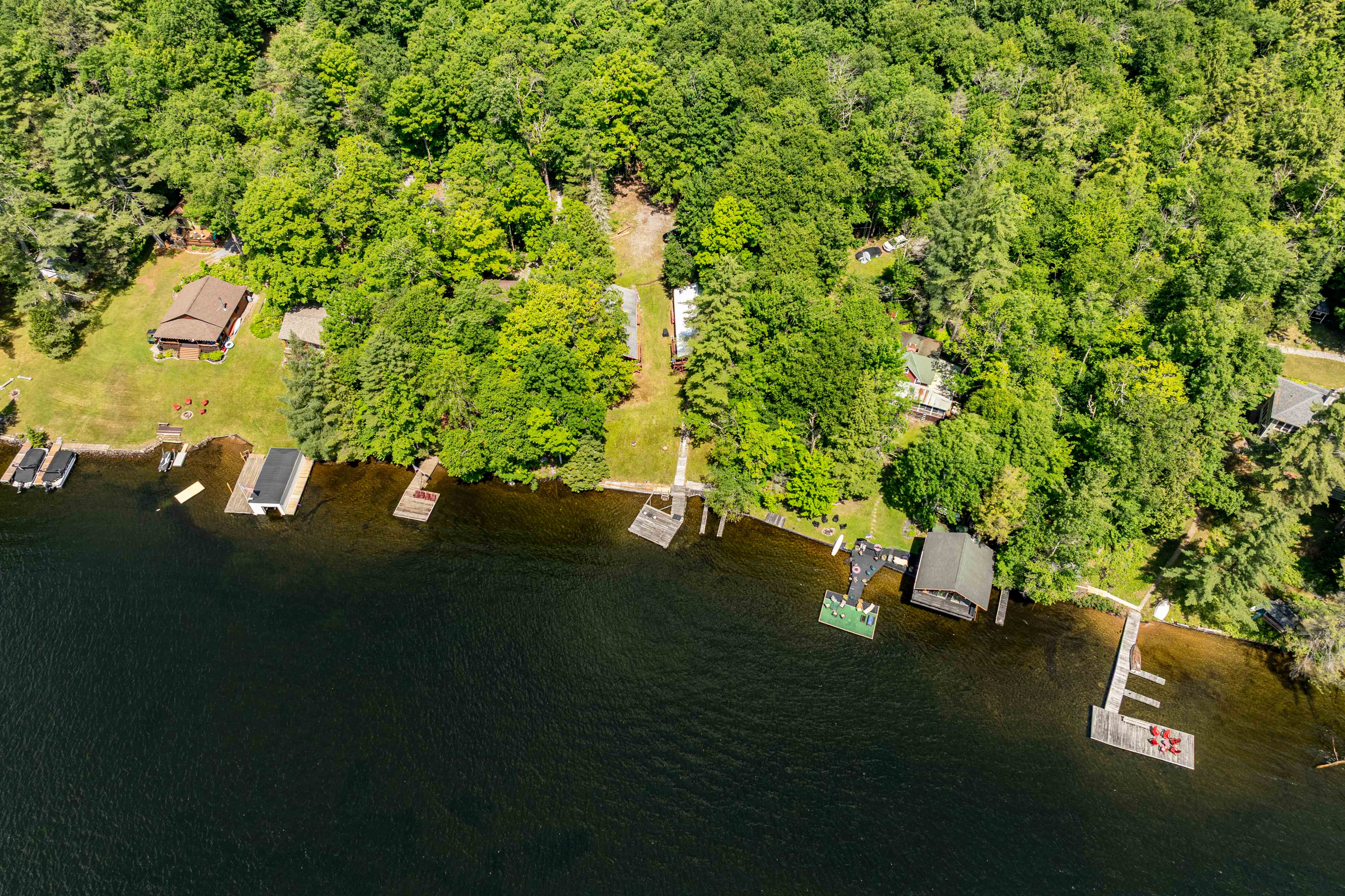  Twin Cottages on 75