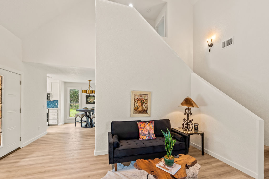 Wimberley, Texas, 78676, United States, 2 Bedrooms Bedrooms, ,2 BathroomsBathrooms,Residential,For Sale,1942649