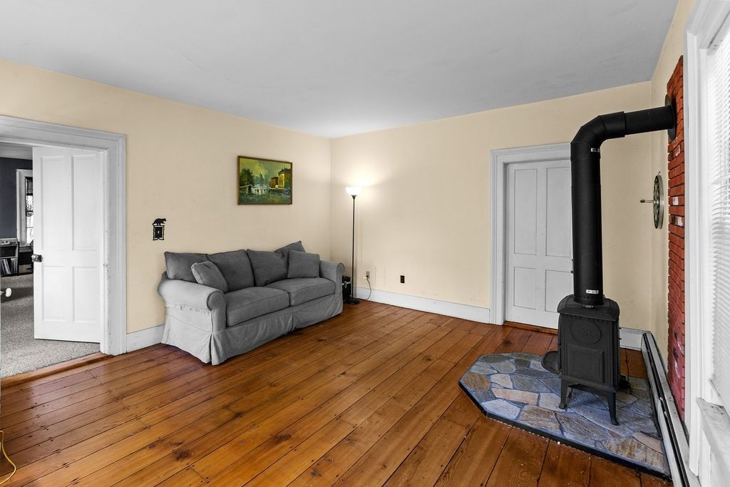 Delhi, New York, 13753, United States, 4 Bedrooms Bedrooms, ,2 BathroomsBathrooms,Residential,For Sale,1906001