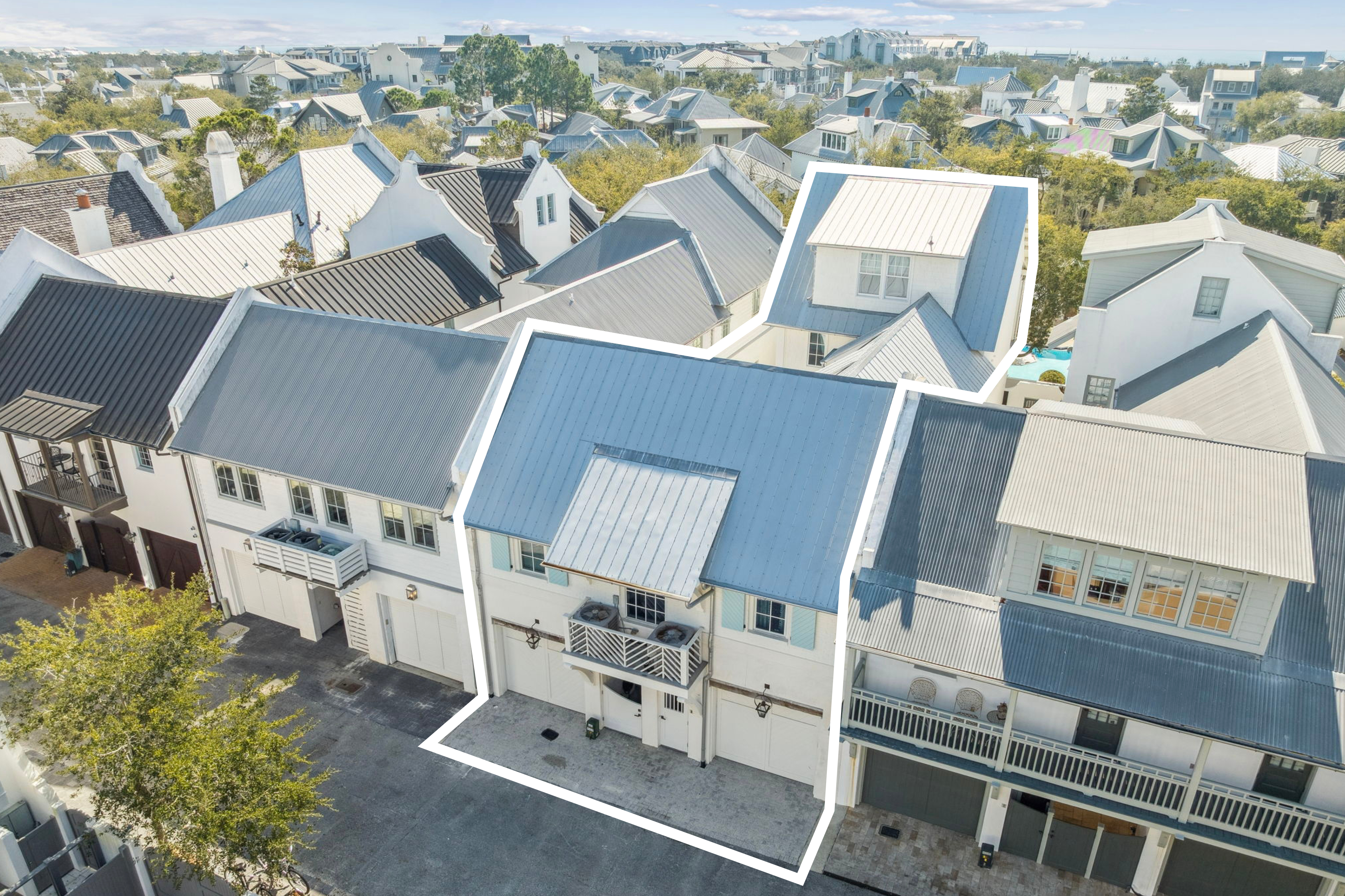  Never-Rented Home With Carriage House Overlooking Community Pool - 物件實景
