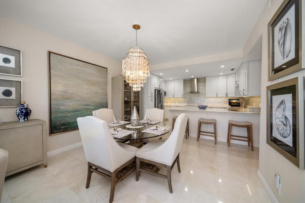 Belleair, Florida, 33756, United States, 2 Bedrooms Bedrooms, ,2 BathroomsBathrooms,Residential,For Sale,1877126
