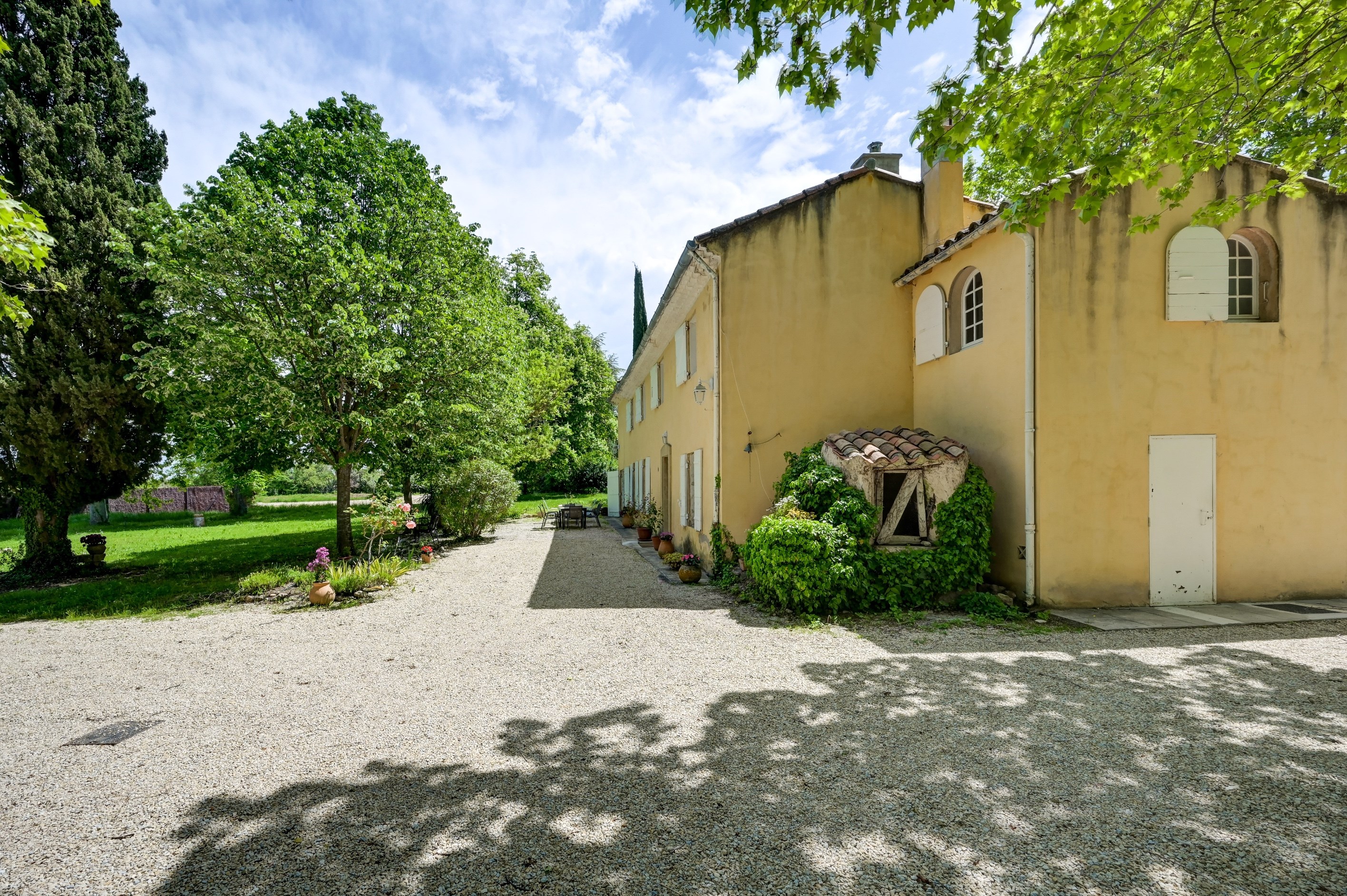  Rare on the market – Farmhouse for full renovation – North Aix-en-Provence - 物件實景