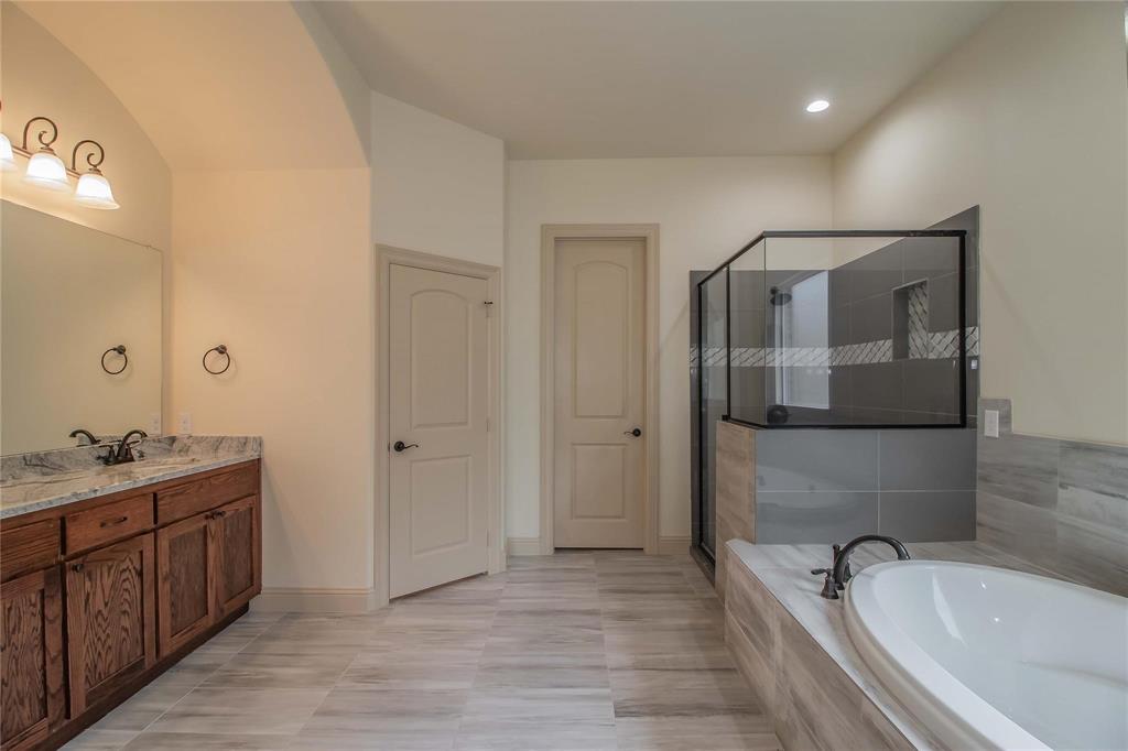 Irving, Texas, 75038, United States, 4 Bedrooms Bedrooms, ,5 BathroomsBathrooms,Residential,For Sale,1836156