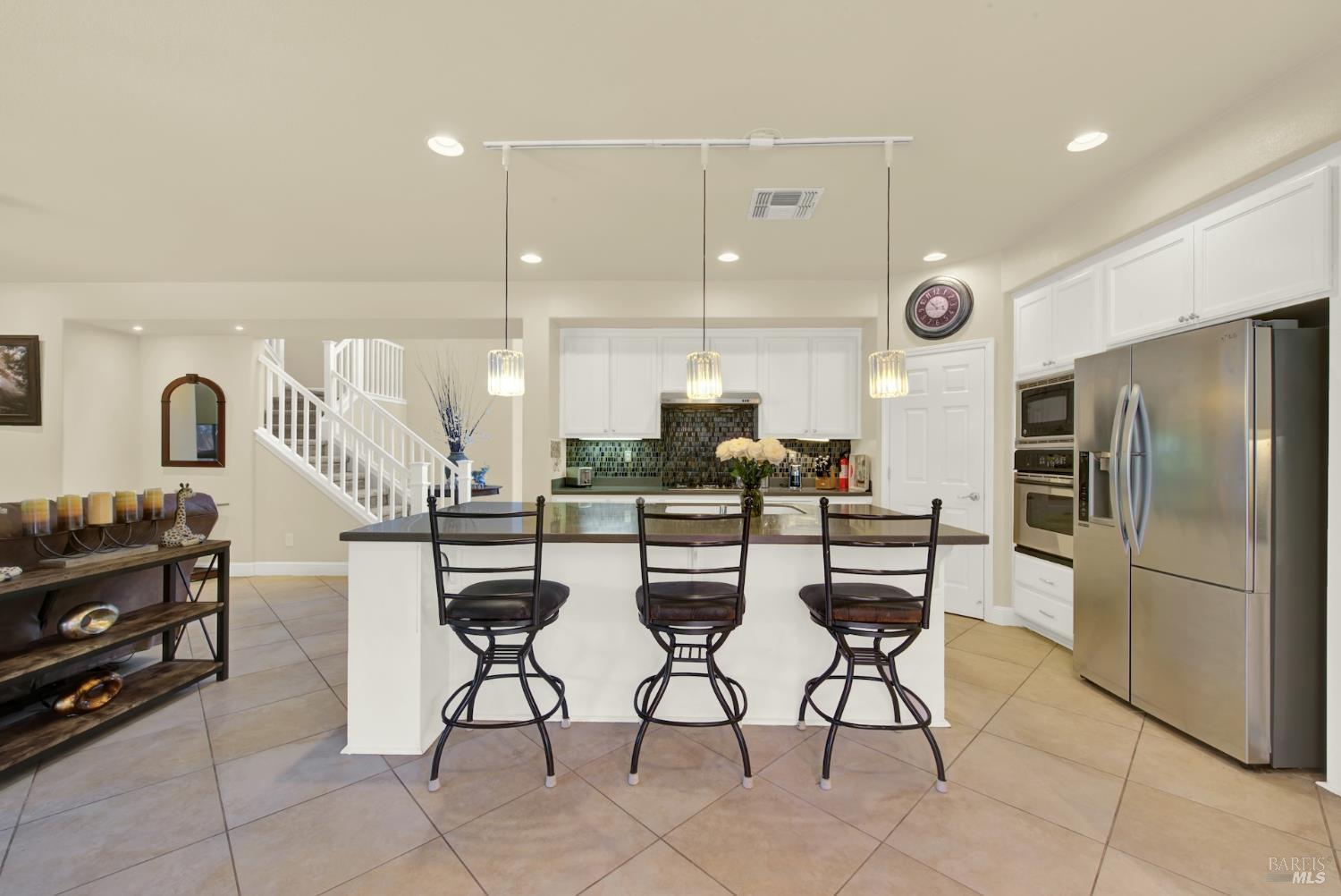 Fairfield, California, 94534, United States, 5 Bedrooms Bedrooms, ,4 BathroomsBathrooms,Residential,For Sale,1892919