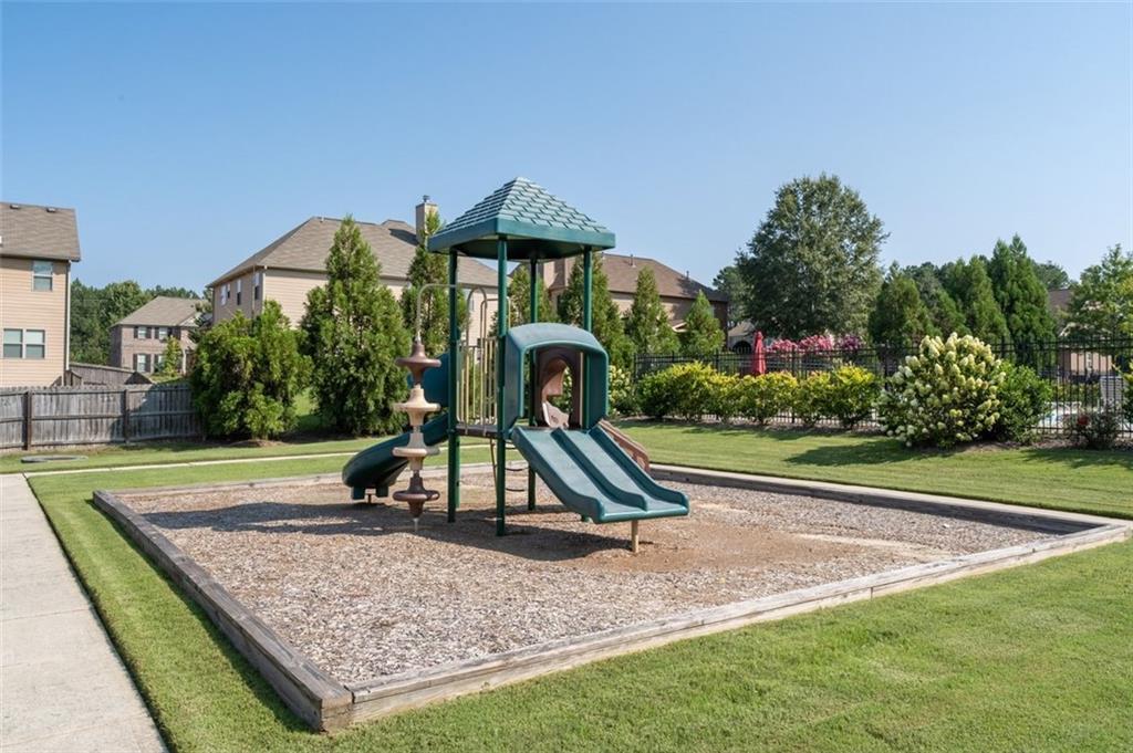 Loganville, Georgia, 30052, United States, 6 Bedrooms Bedrooms, ,5 BathroomsBathrooms,Residential,For Sale,1925493
