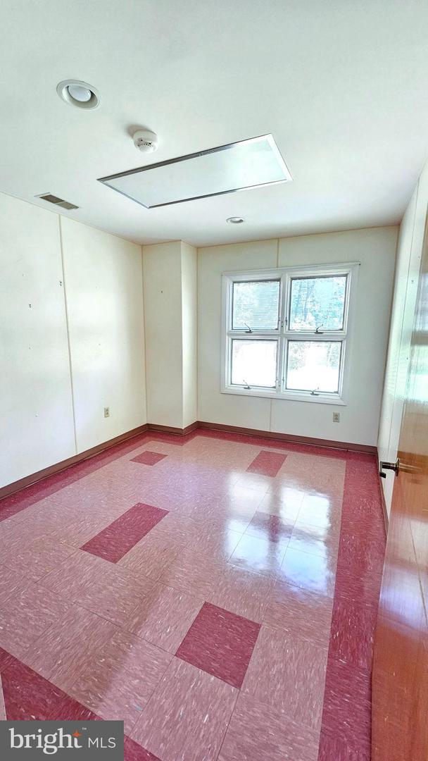 Eden, Maryland, 21822, United States, 5 Bedrooms Bedrooms, ,4 BathroomsBathrooms,Residential,For Sale,1940537
