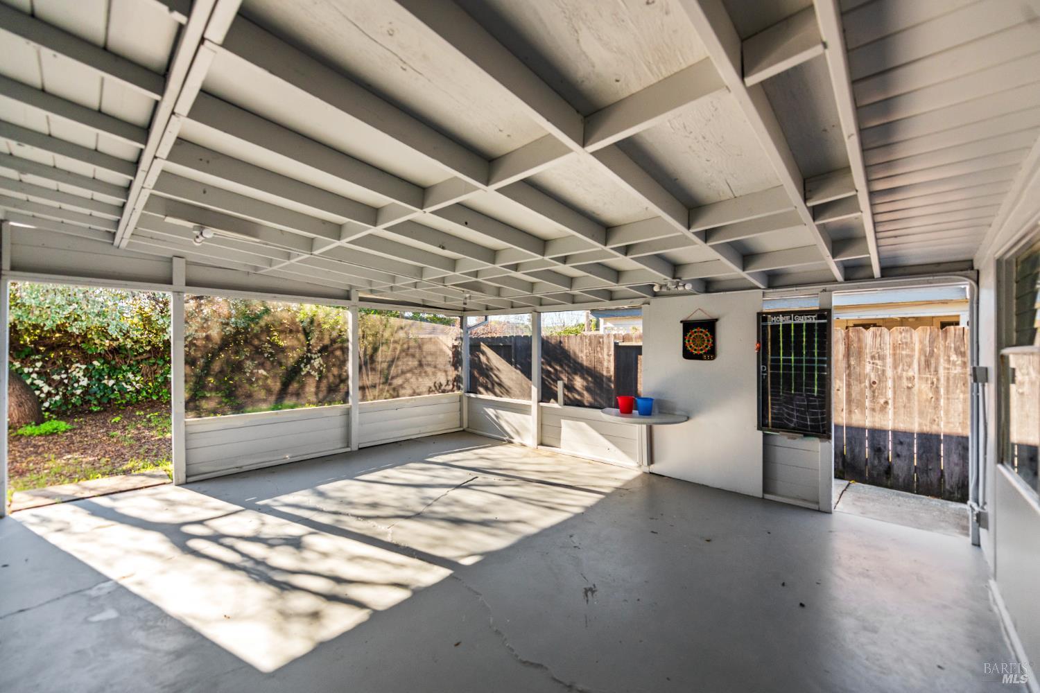 Vacaville, California, 95688, United States, 3 Bedrooms Bedrooms, ,2 BathroomsBathrooms,Residential,For Sale,2009088