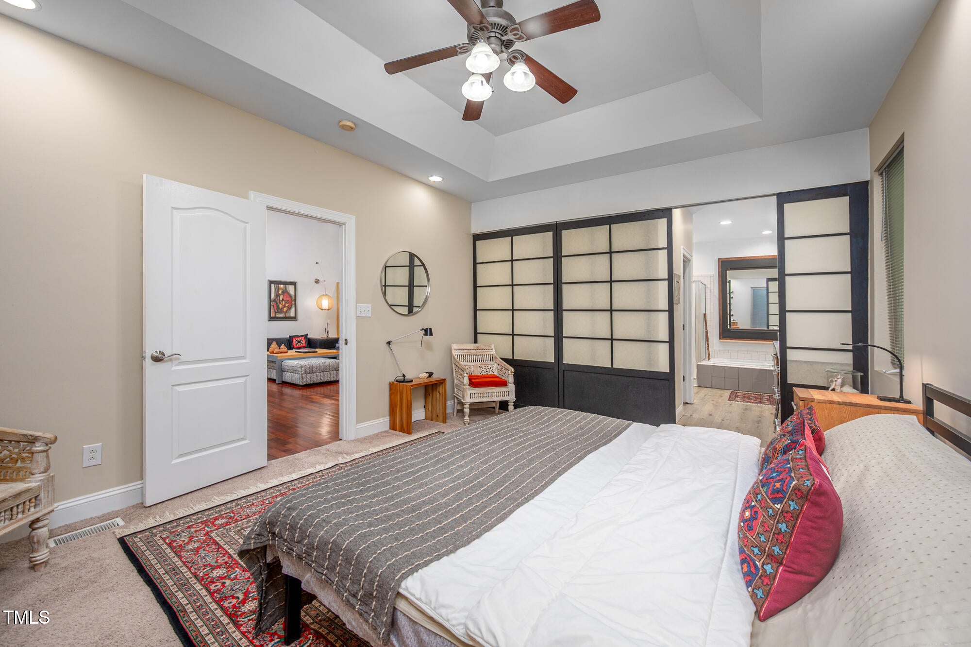 Hillsborough, North Carolina, 27278, United States, 3 Bedrooms Bedrooms, ,3 BathroomsBathrooms,Residential,For Sale,1949377