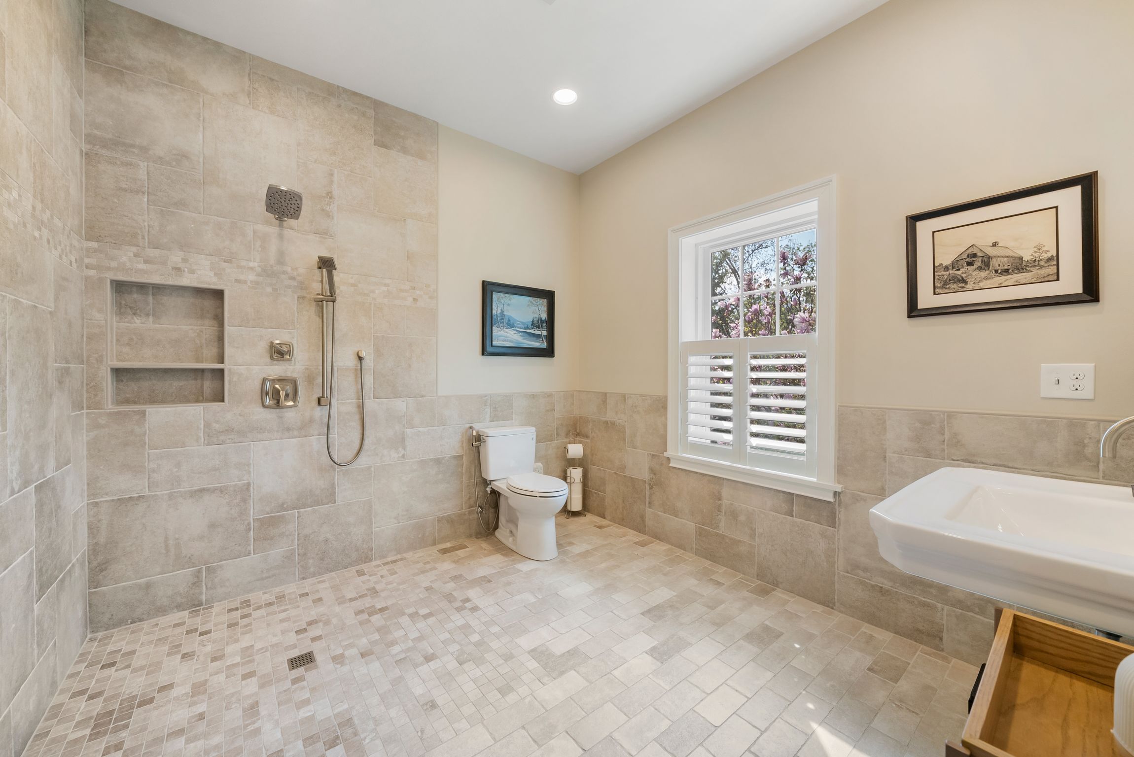  99 Red Gate Road, Tyngsborough, MA, 01879 - 物件實景