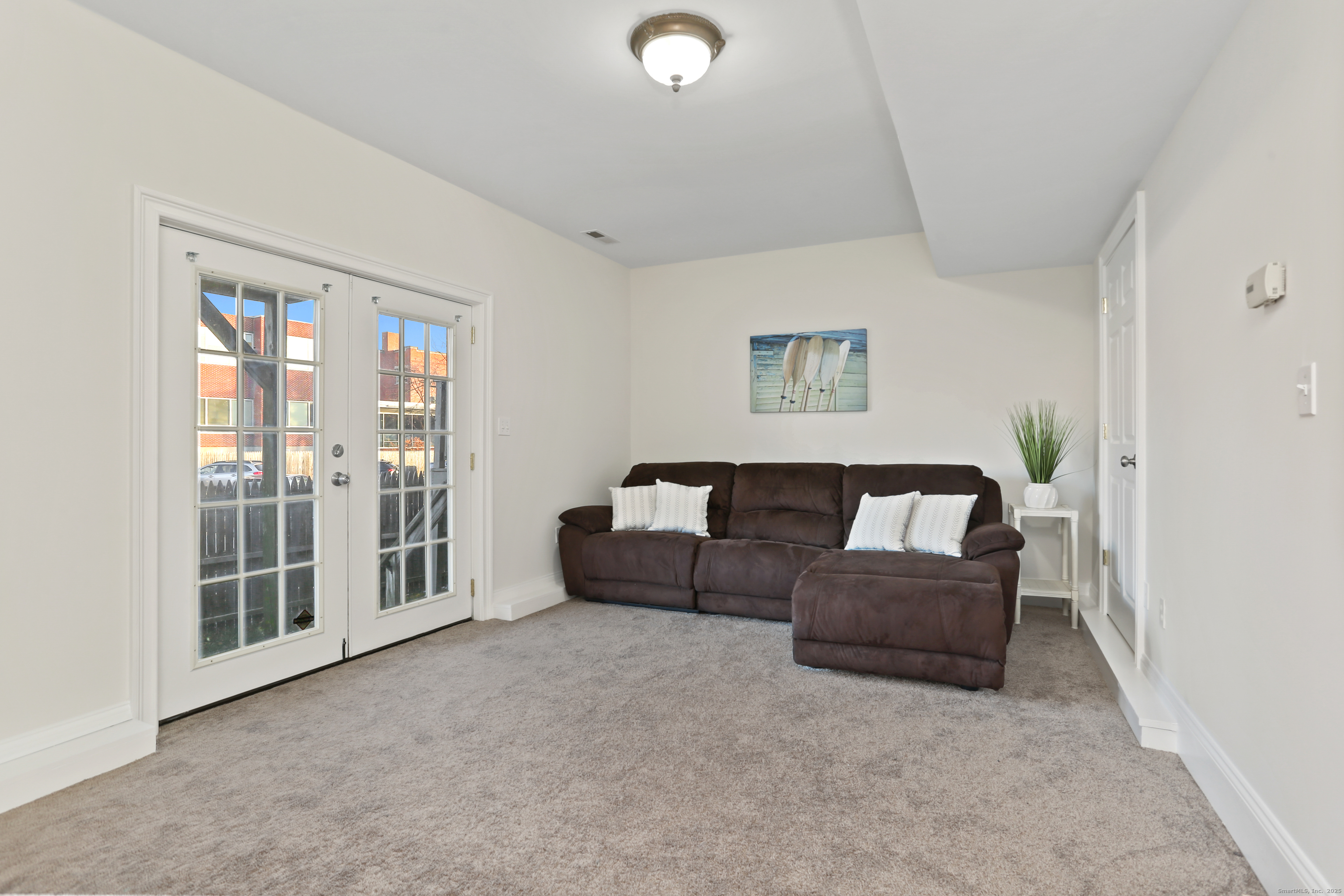 Fairfield, Connecticut, 06824, United States, 3 Bedrooms Bedrooms, ,3 BathroomsBathrooms,Residential,For Sale,2003354