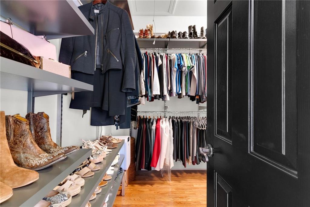 Atlanta, Georgia, 30328, United States, 3 Bedrooms Bedrooms, ,4 BathroomsBathrooms,Residential,For Sale,1994391