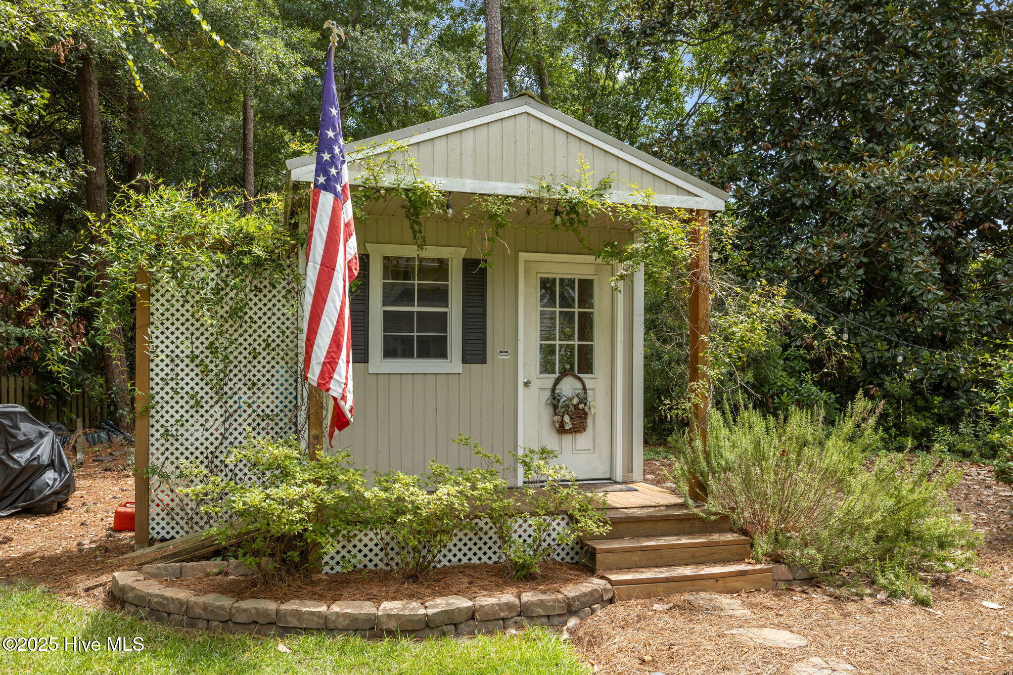 Morehead City, North Carolina, 28557, United States, 5 Bedrooms Bedrooms, ,4 BathroomsBathrooms,Residential,For Sale,1901415