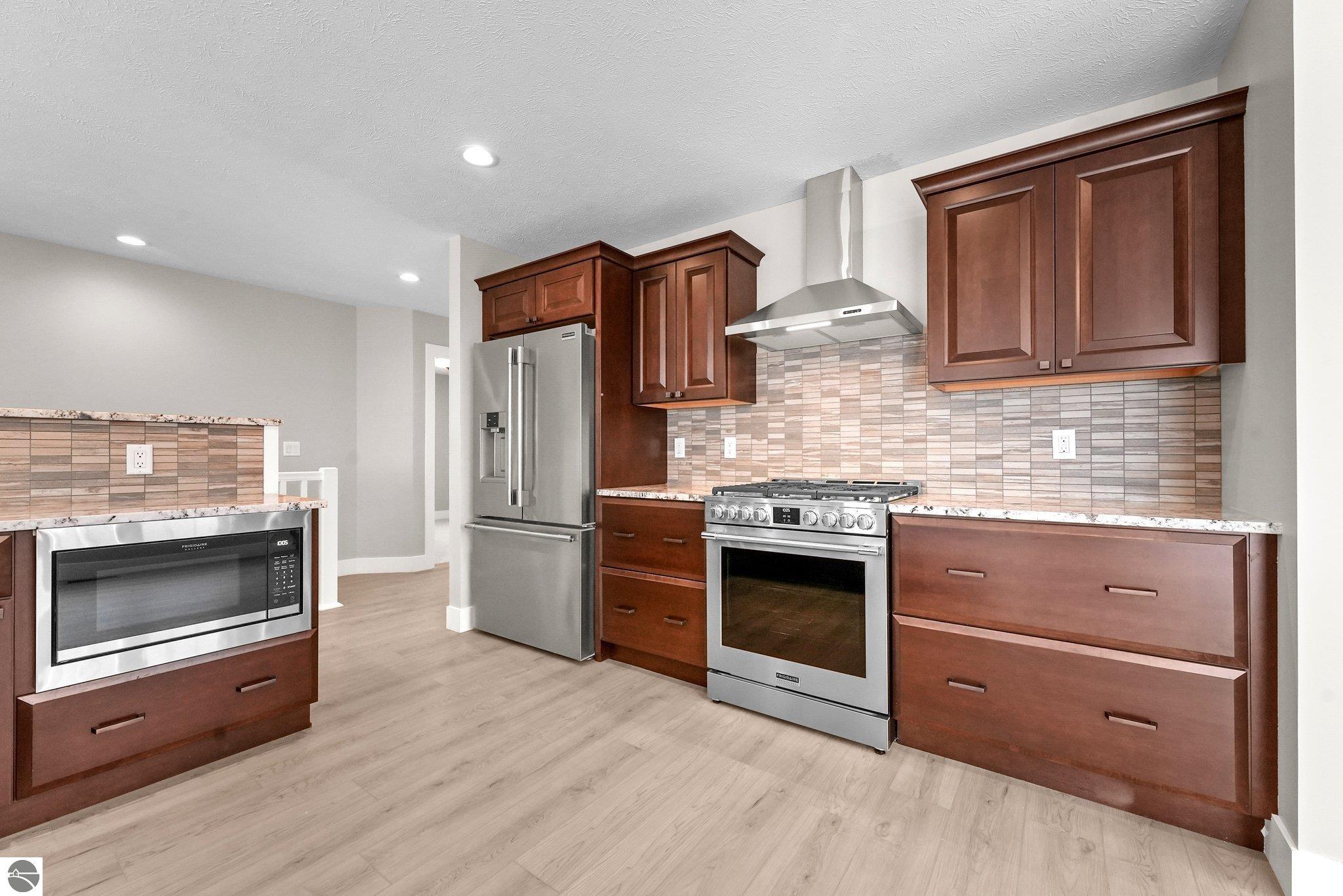 Traverse City, Michigan, 49685, United States, 3 Bedrooms Bedrooms, ,2 BathroomsBathrooms,Residential,For Sale,1927251