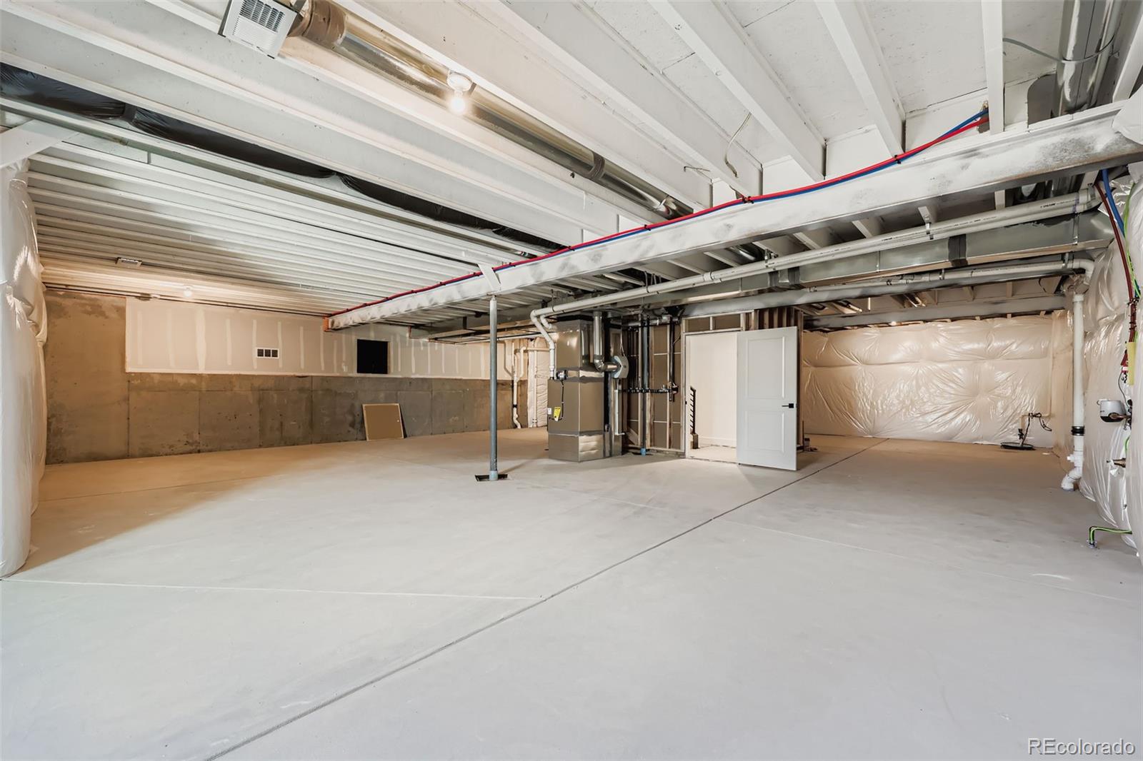 Castle Rock, Colorado, 80104, United States, 2 Bedrooms Bedrooms, ,3 BathroomsBathrooms,Residential,For Sale,1828537