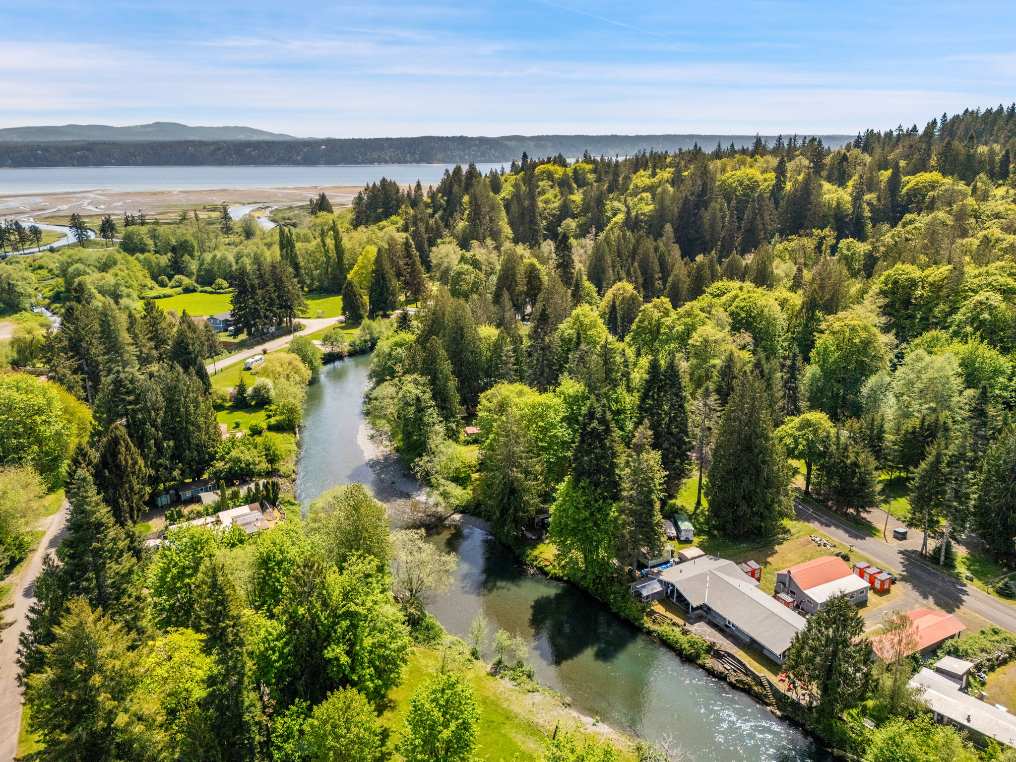  560 Mountain Trail Road, Brinnon, WA 98320 - 物件實景