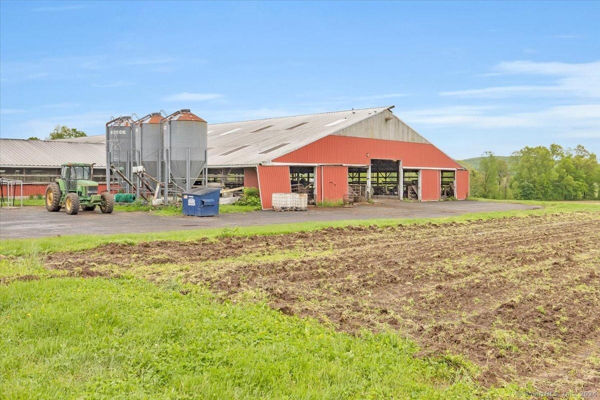 Durham, Connecticut, 06422, United States, 7 Bedrooms Bedrooms, ,3 BathroomsBathrooms,Residential,For Sale,1986091