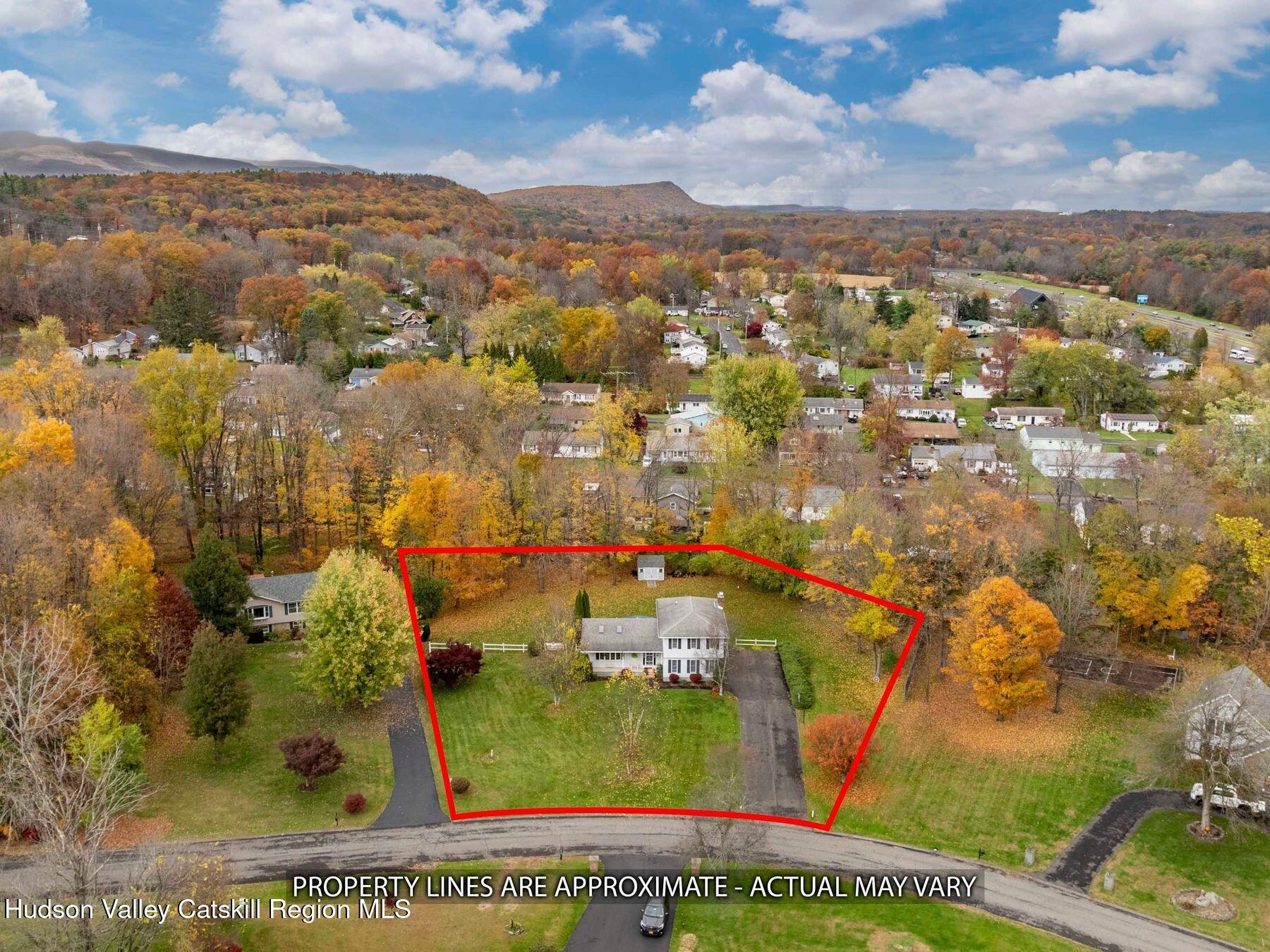 Lake Katrine, New York, 12449, United States, 4 Bedrooms Bedrooms, ,3 BathroomsBathrooms,Residential,For Sale,1987709