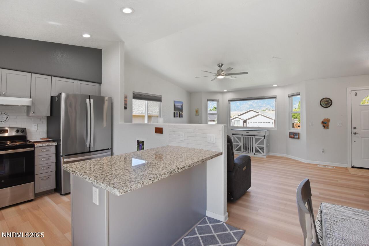Carson City, Nevada, 89705, United States, 3 Bedrooms Bedrooms, ,2 BathroomsBathrooms,Residential,For Sale,1874246
