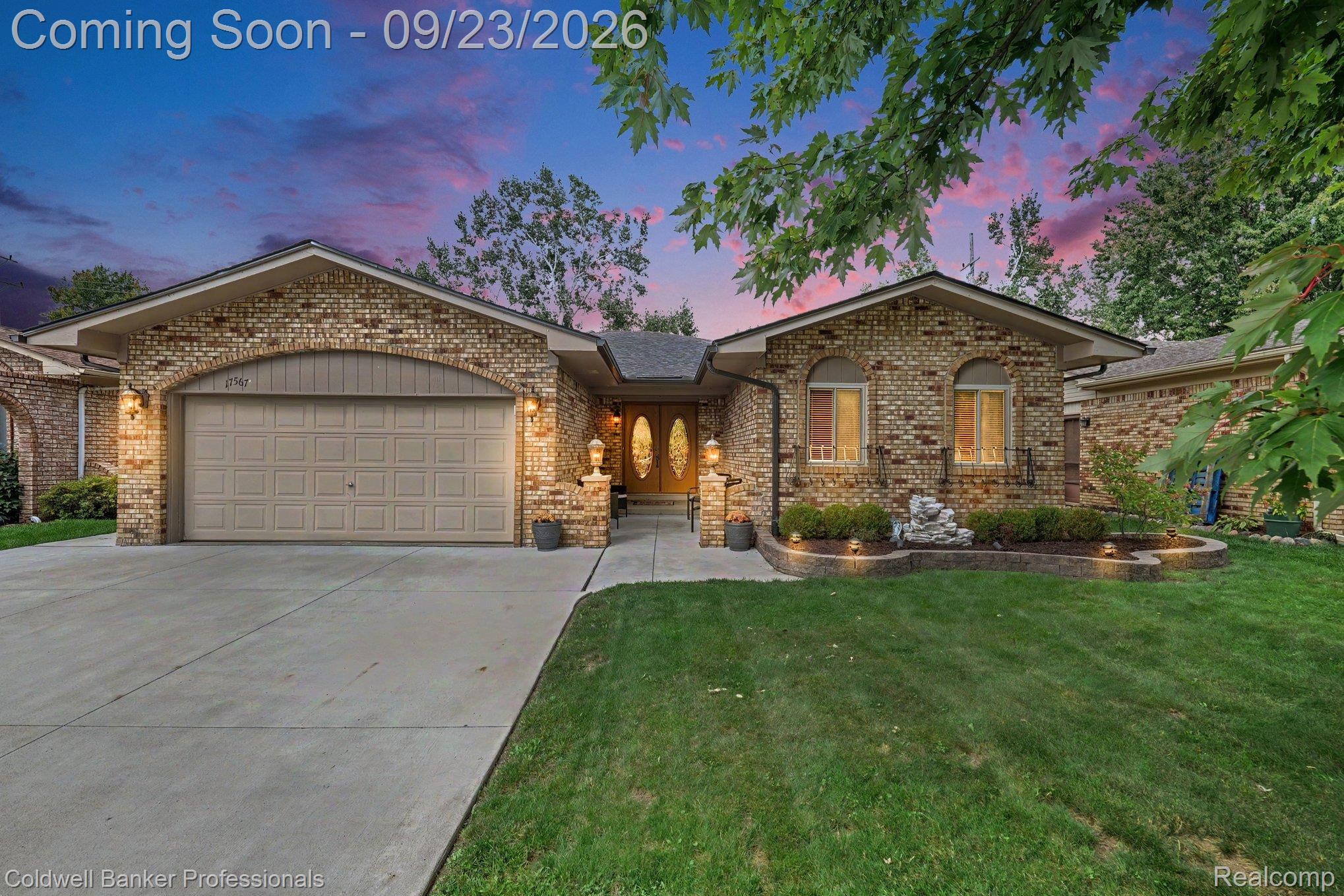 Merryweather St, Clinton Township, MI 48038