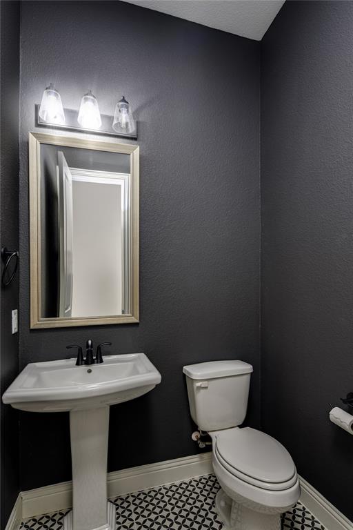 Aubrey, Texas, 76227, United States, 4 Bedrooms Bedrooms, ,4 BathroomsBathrooms,Residential,For Sale,1961194