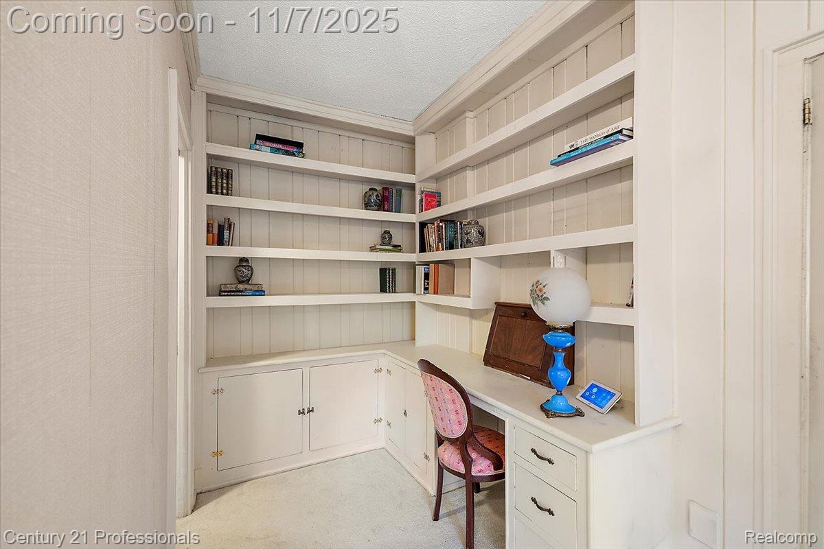 Clarkston, Michigan, 48348, United States, 4 Bedrooms Bedrooms, ,2 BathroomsBathrooms,Residential,For Sale,1987111