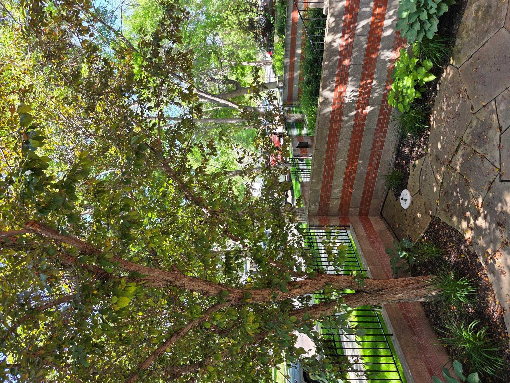 Great Falls, Montana, 59401, United States, 2 Bedrooms Bedrooms, ,4 BathroomsBathrooms,Residential,For Sale,1984477