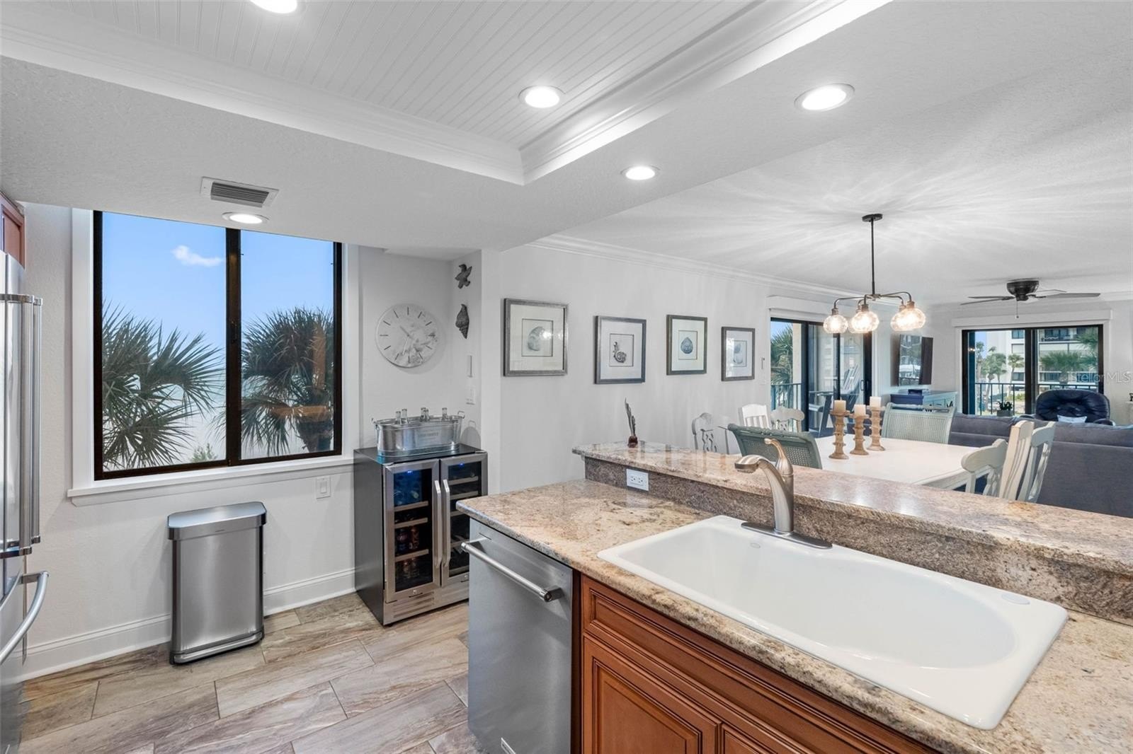 CLEARWATER BEACH, Florida, 33767, United States, 2 Bedrooms Bedrooms, ,2 BathroomsBathrooms,Residential,For Sale,2005521