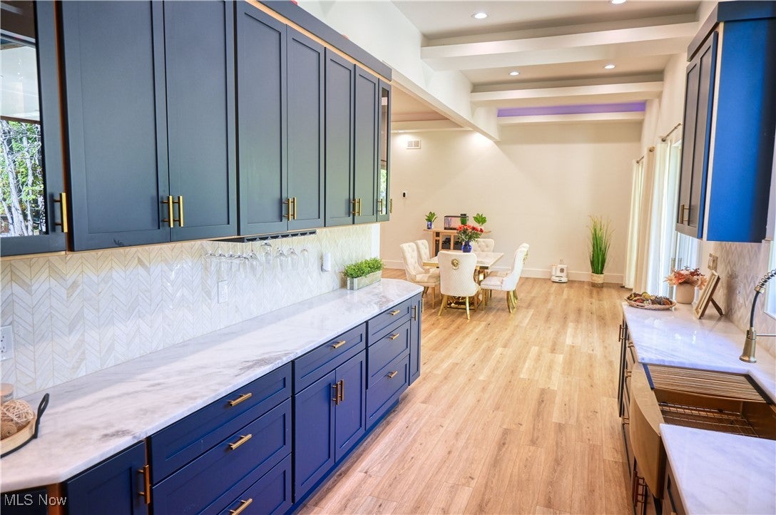 Medina, Ohio, 44256, United States, 5 Bedrooms Bedrooms, ,5 BathroomsBathrooms,Residential,For Sale,1976379