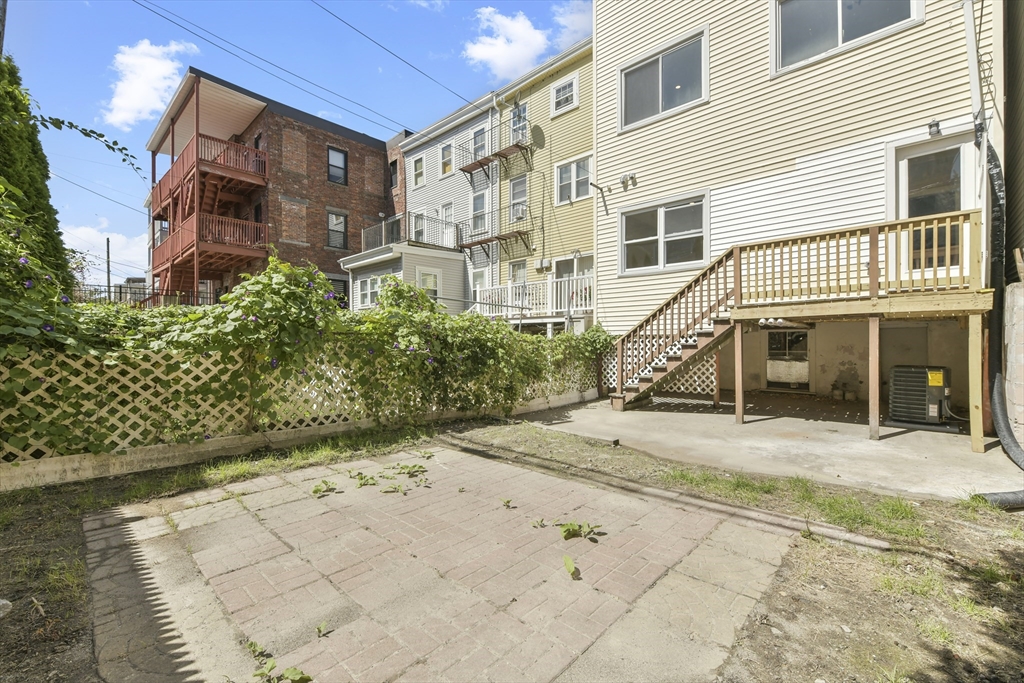 Boston, Massachusetts, 02128, United States, 2 Bedrooms Bedrooms, ,2 BathroomsBathrooms,Residential,For Sale,1871020