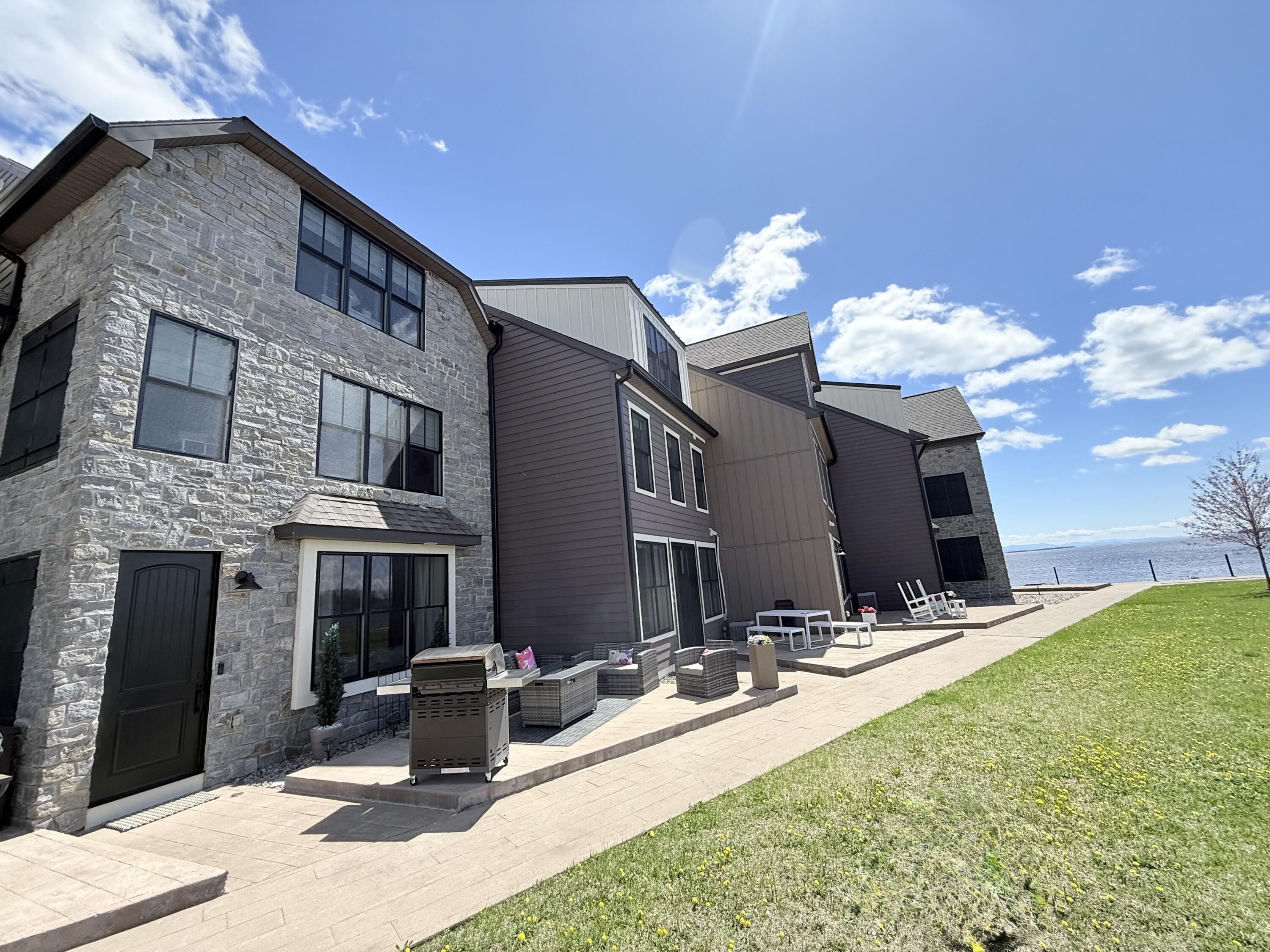 Plattsburgh, New York, 12901, United States, 2 Bedrooms Bedrooms, ,4 BathroomsBathrooms,Residential,For Sale,2048492