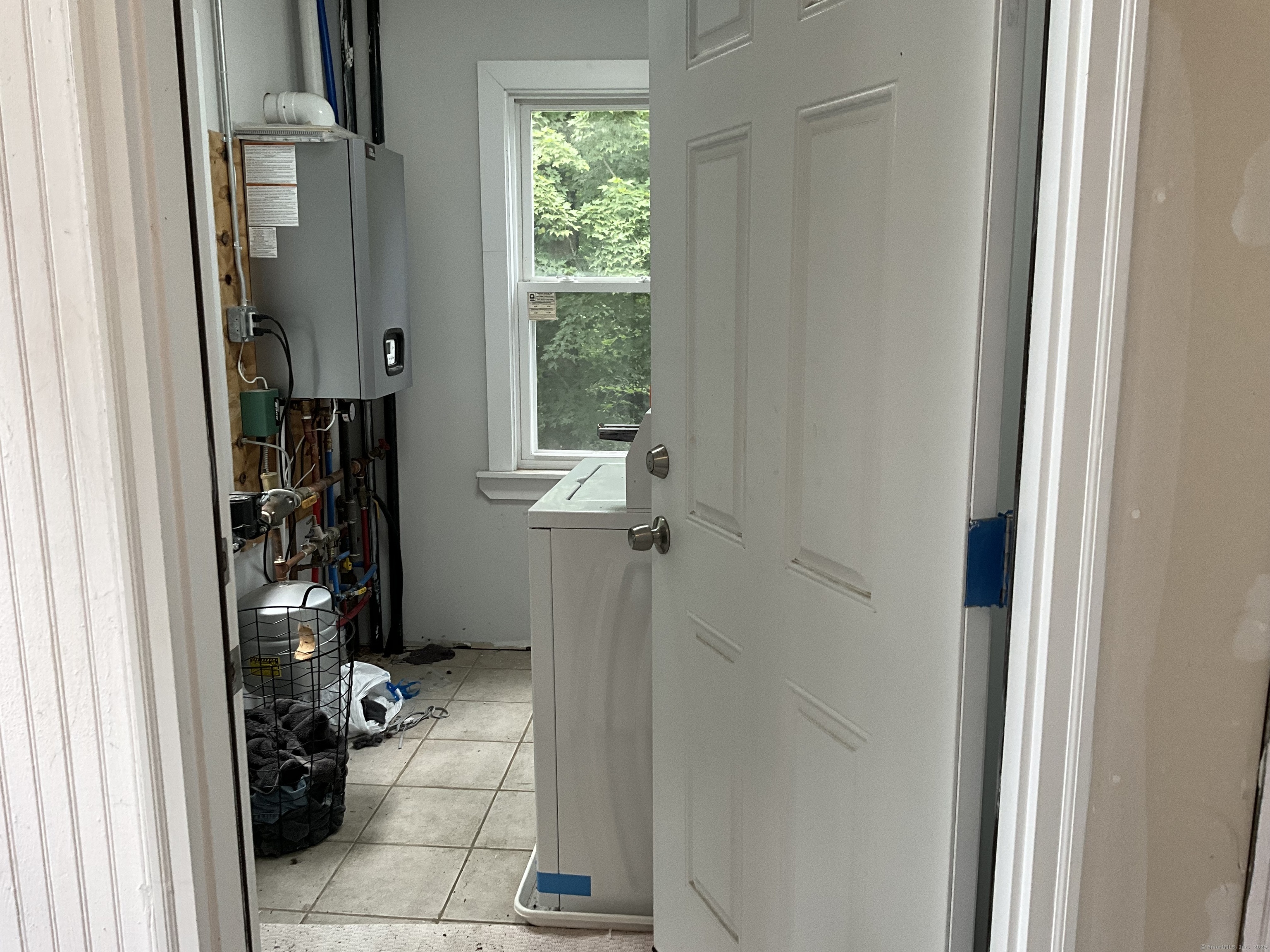 Waterbury, Connecticut, 06708, United States, 9 Bedrooms Bedrooms, ,3 BathroomsBathrooms,Residential,For Sale,1911329