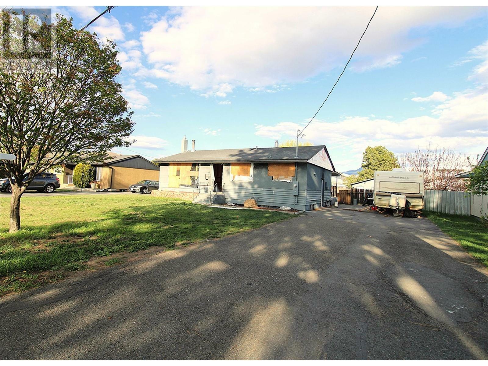 KAMLOOPS, British Columbia, V2B 5M7, CA, 5 Bedrooms Bedrooms, ,2 BathroomsBathrooms,Residential,For Sale,1837638