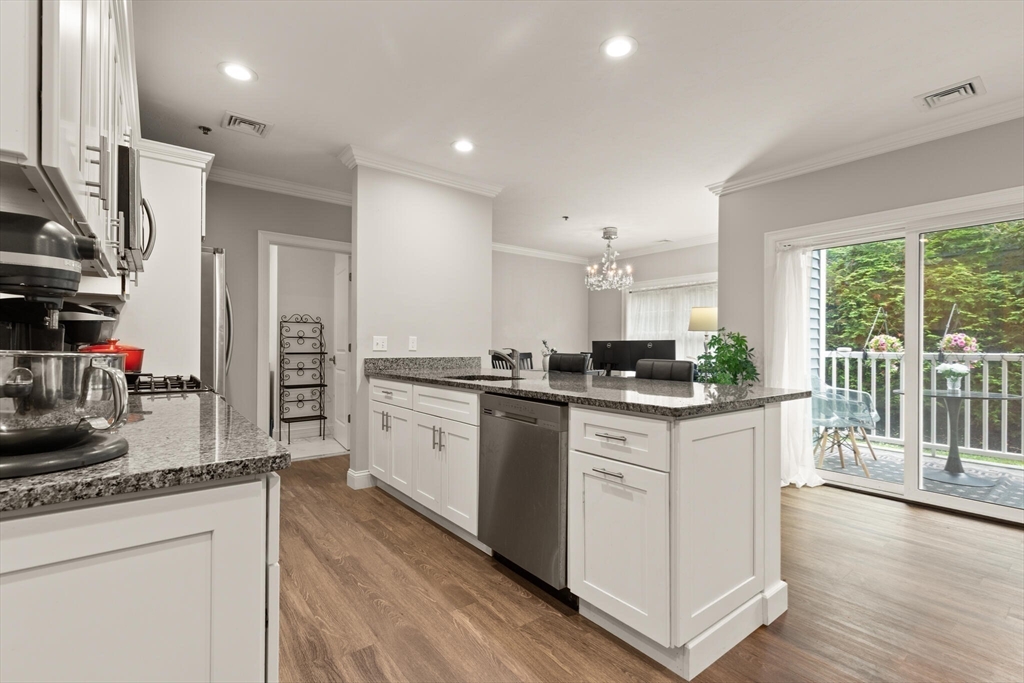 Holbrook, Massachusetts, 02343, United States, 2 Bedrooms Bedrooms, ,2 BathroomsBathrooms,Residential,For Sale,1957151