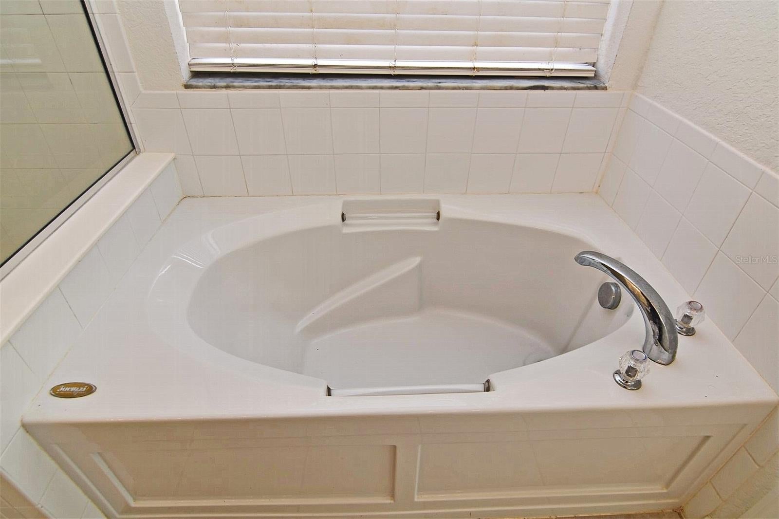 WINDERMERE, Florida, 34786, United States, 4 Bedrooms Bedrooms, ,4 BathroomsBathrooms,Residential,For Sale,1983366