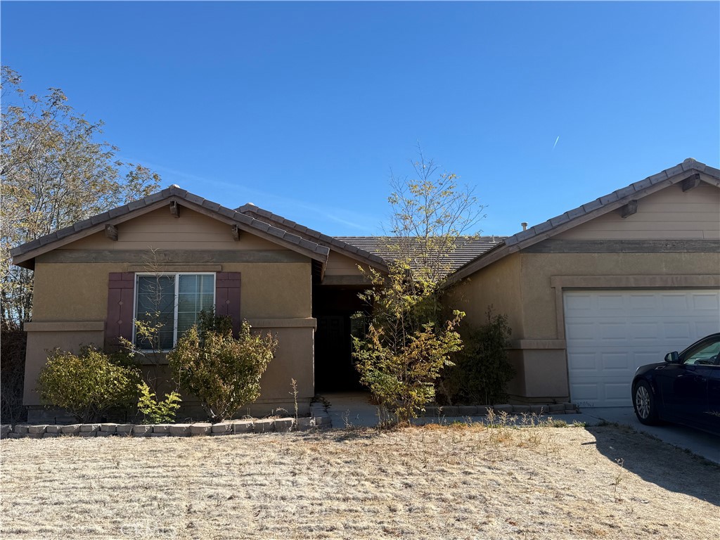 Lancaster, California, 93536, United States, 3 Bedrooms Bedrooms, ,2 BathroomsBathrooms,Residential,For Sale,1999521