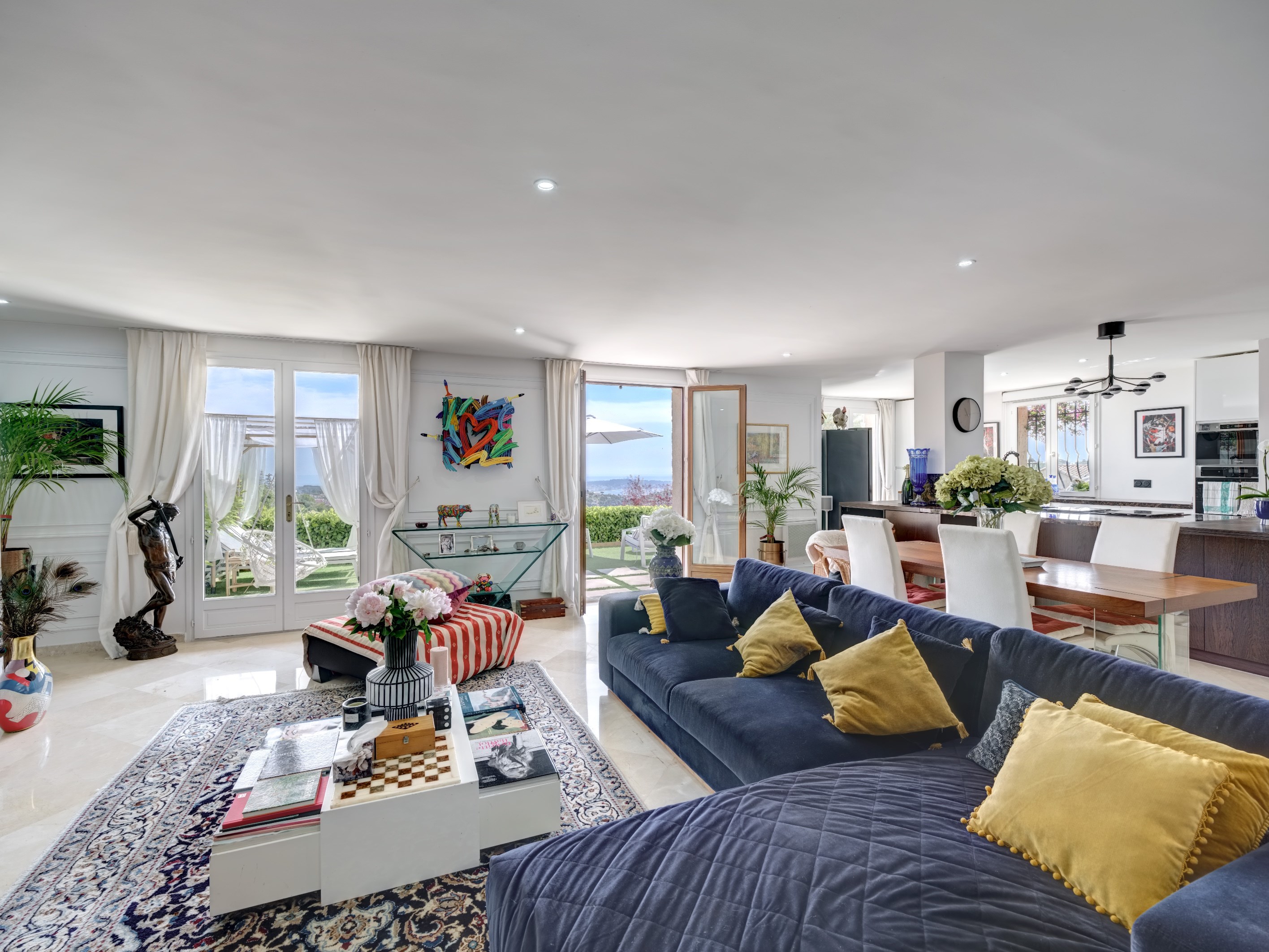  Renovated sea view villa for sale in Les Fumades, Vallauris, private gated esta… - 物件實景
