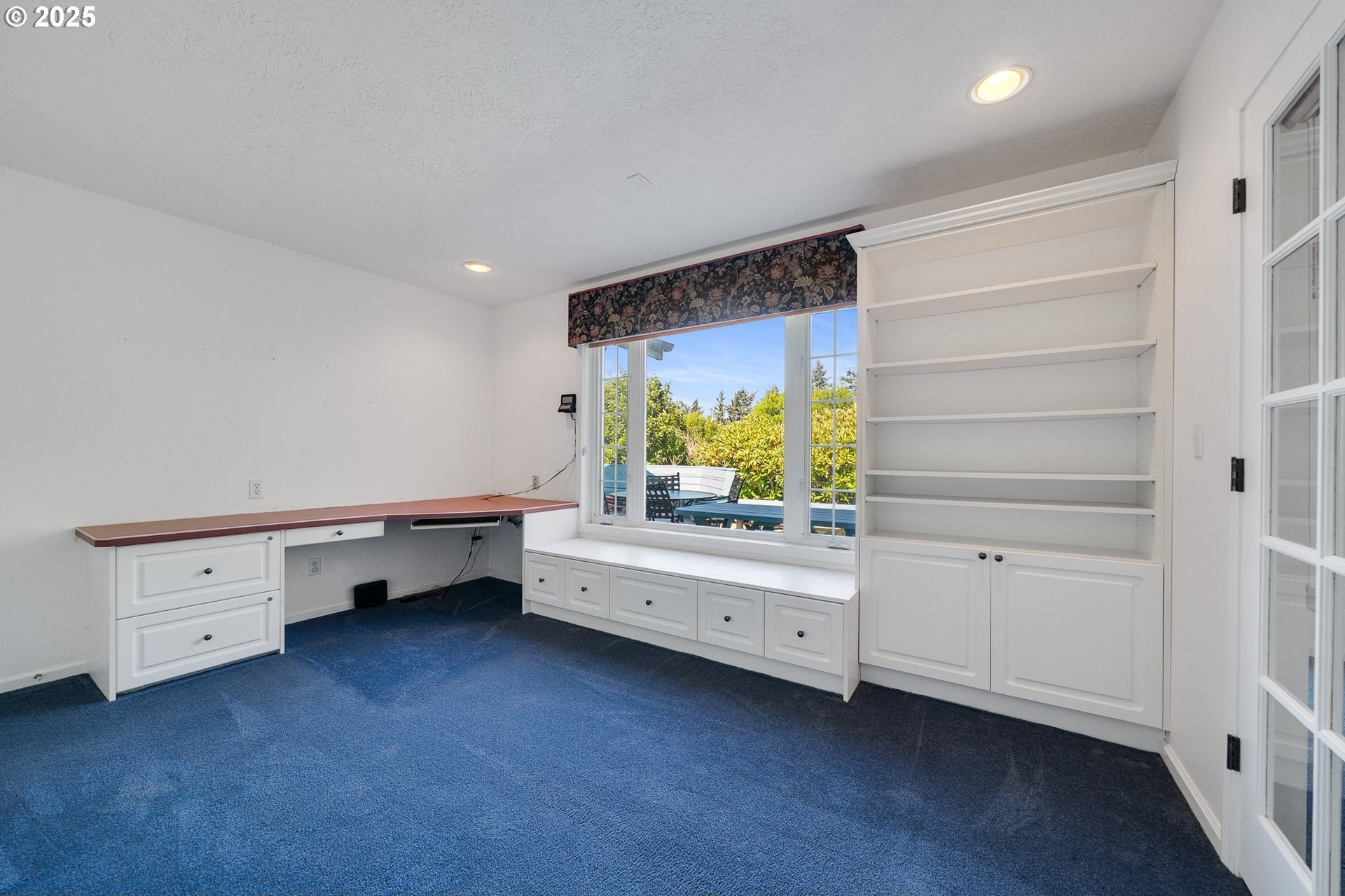 Nehalem, Oregon, 97131, United States, 3 Bedrooms Bedrooms, ,3 BathroomsBathrooms,Residential,For Sale,1926974