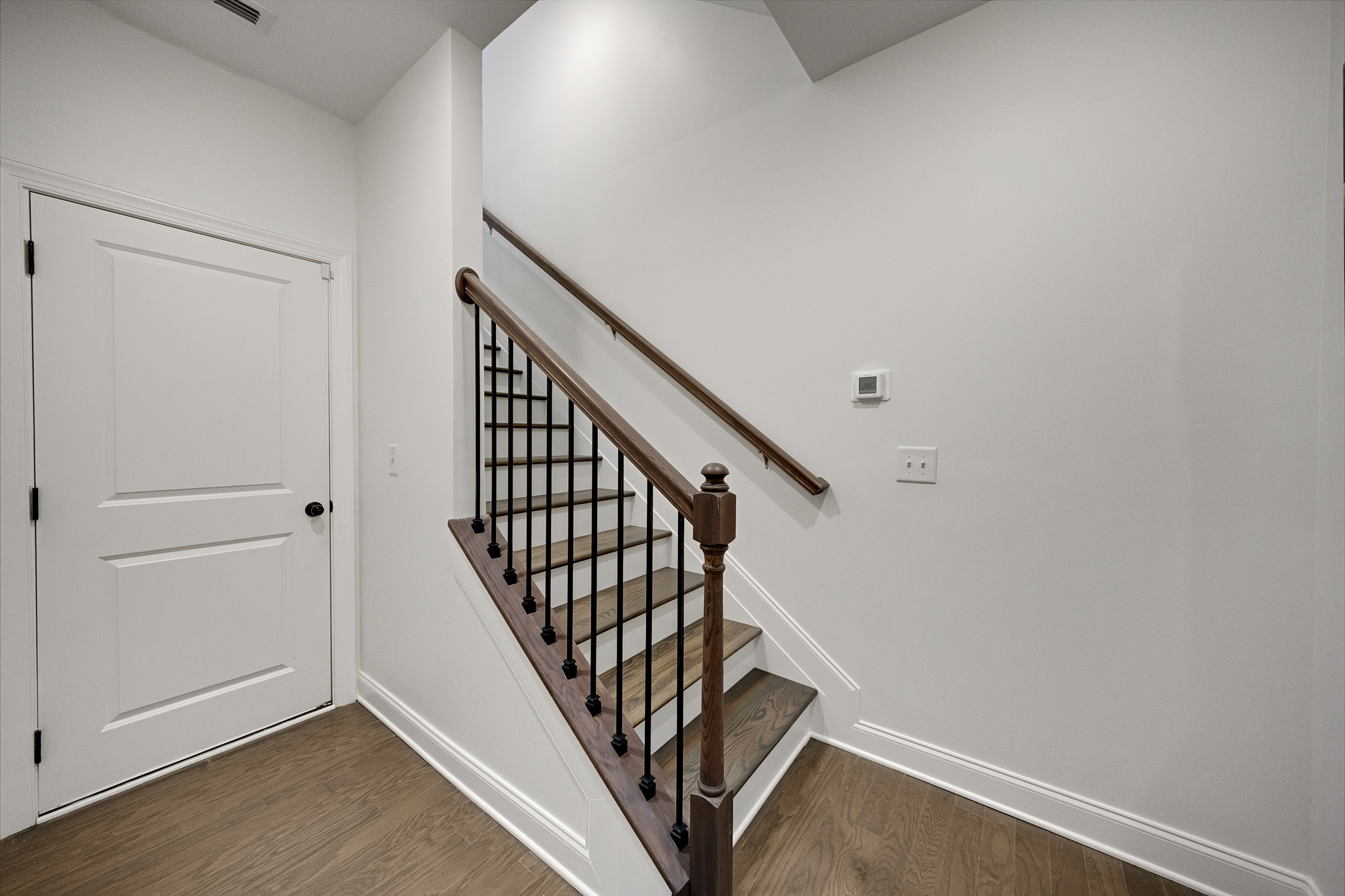  Beautifully Upgraded End Unit Townhome in the Heart of Vinings - 物件實景