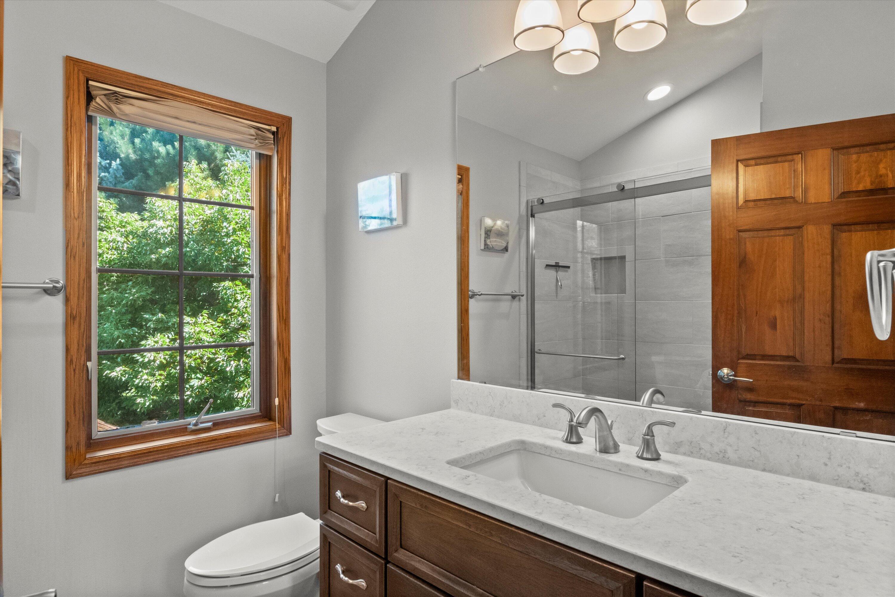 Caledonia, Wisconsin, 53402, United States, 3 Bedrooms Bedrooms, ,3 BathroomsBathrooms,Residential,For Sale,1987324