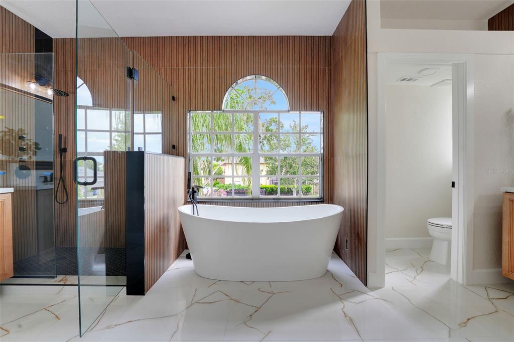 Oviedo, Florida, 32765, United States, 5 Bedrooms Bedrooms, ,3 BathroomsBathrooms,Residential,For Sale,1932444
