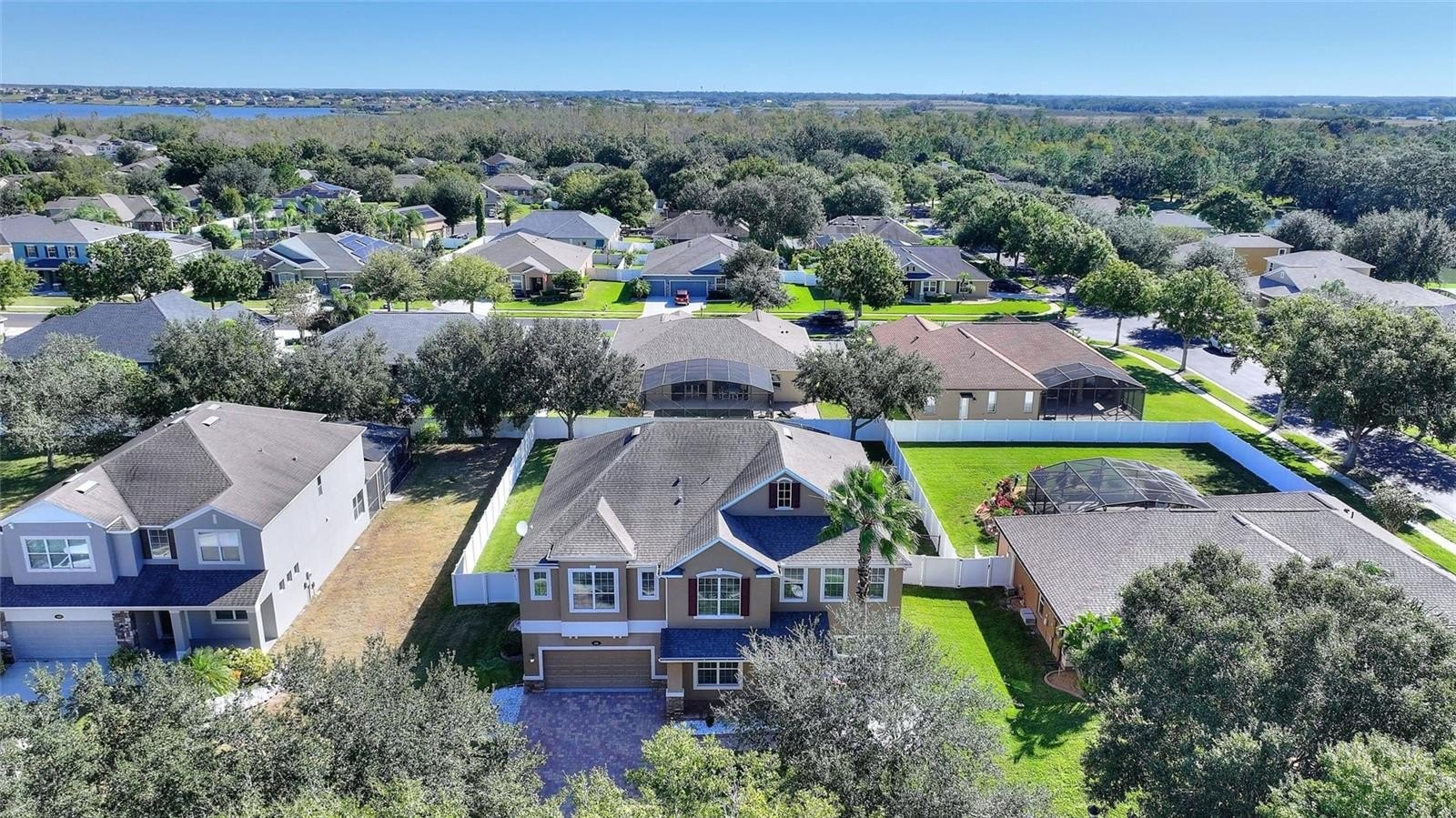 AUBURNDALE, Florida, 33823, United States, 5 Bedrooms Bedrooms, ,5 BathroomsBathrooms,Residential,For Sale,1986097