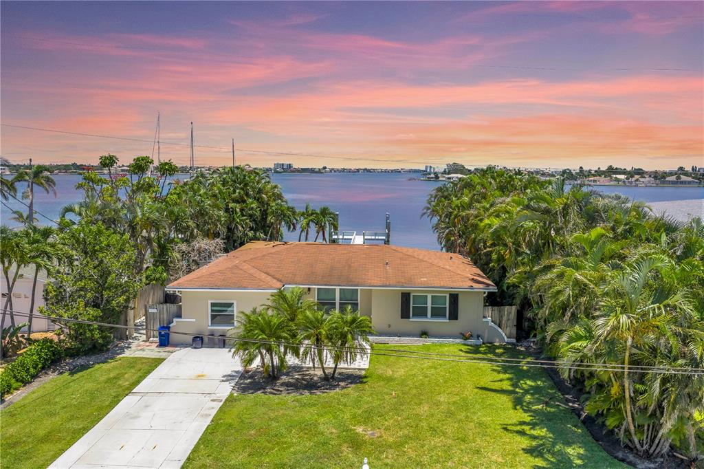 St Pete Beach, Florida, 33706, United States, 3 Bedrooms Bedrooms, ,2 BathroomsBathrooms,Residential,For Sale,1942197