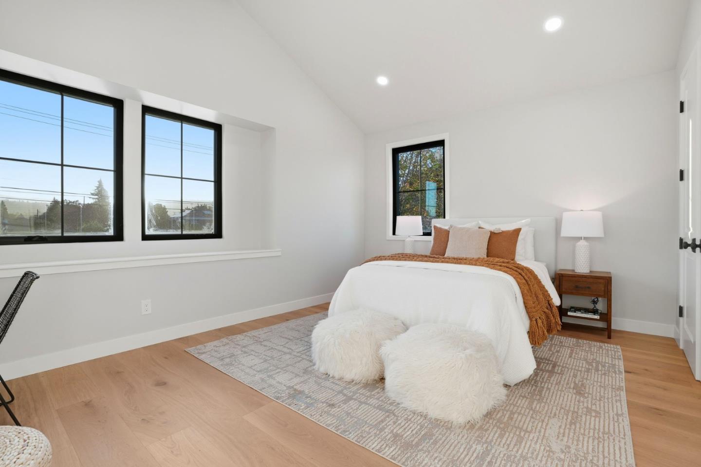 San Carlos, California, 94070, United States, 4 Bedrooms Bedrooms, ,4 BathroomsBathrooms,Residential,For Sale,1989305