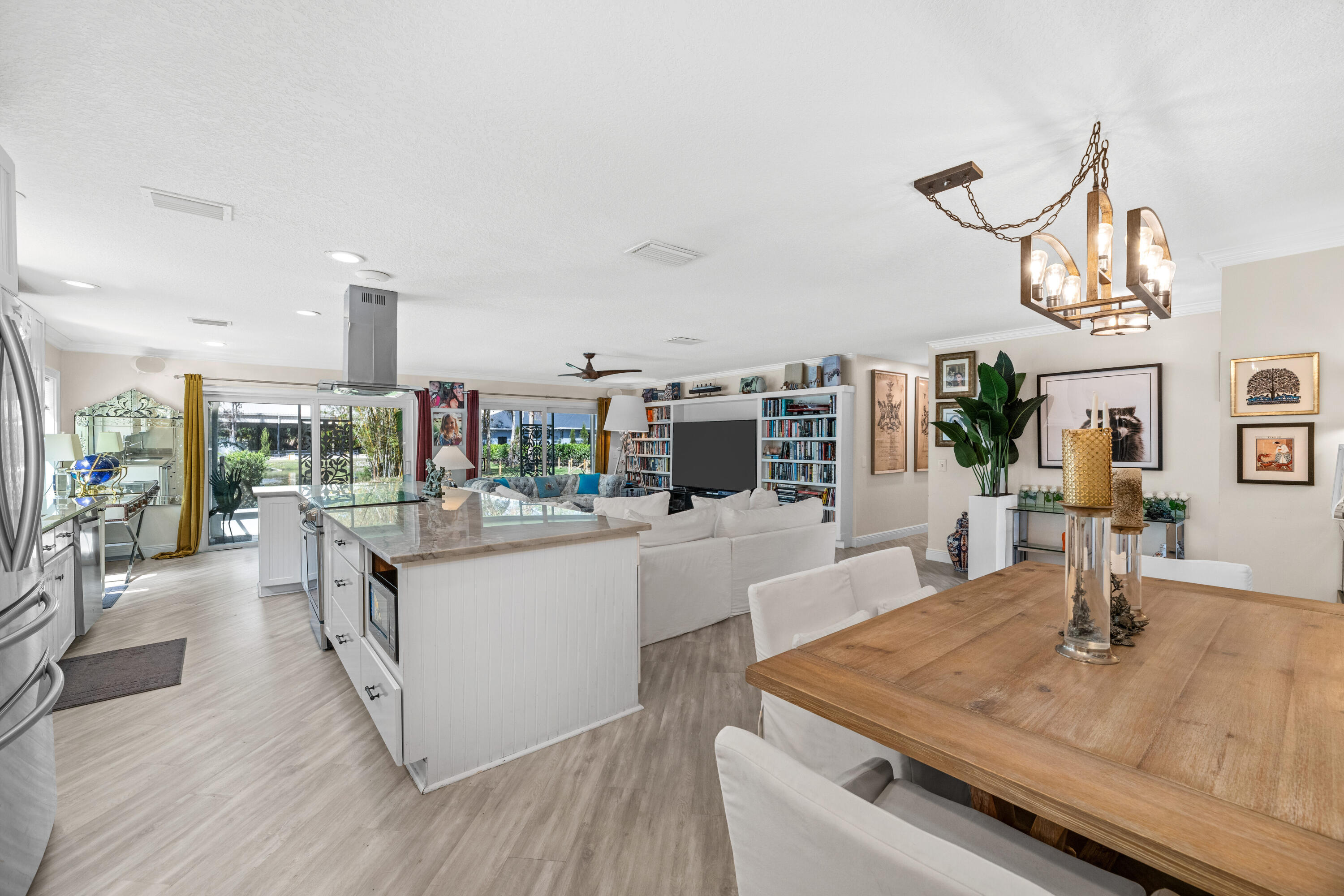  15161 Collecting Canal Road - 物件實景