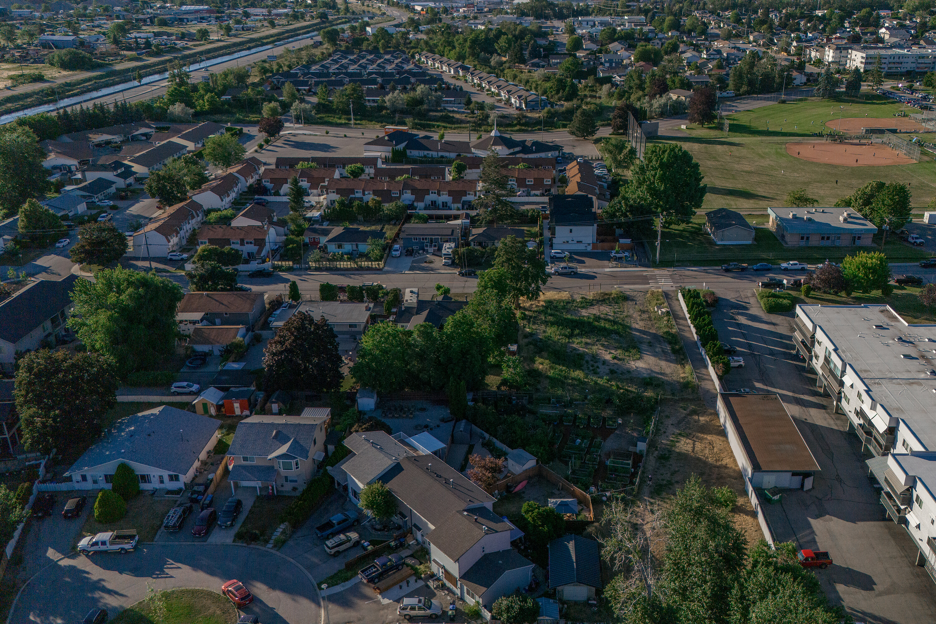  Development Lot Foreclosure - 物件實景